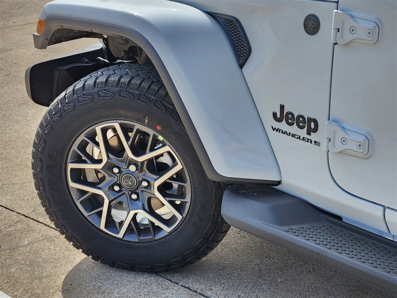 New 2026 Bright White Jeep 4-DOOR SAHARA image 17