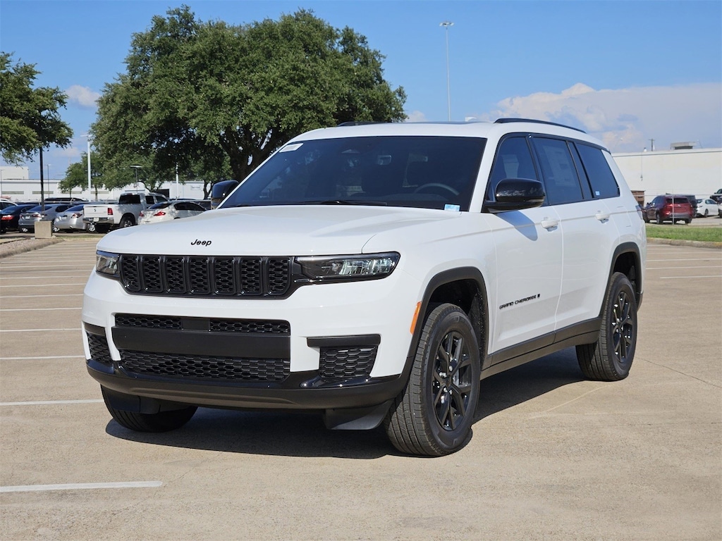 New 2025 Jeep Grand Cherokee L L ALTITUDE X 4X2 Sport Utility