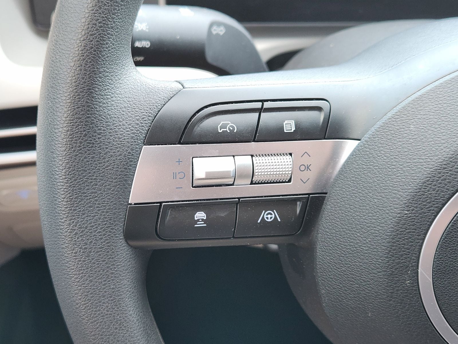 Used 2026 Hampton Gray Hyundai SEL image 35