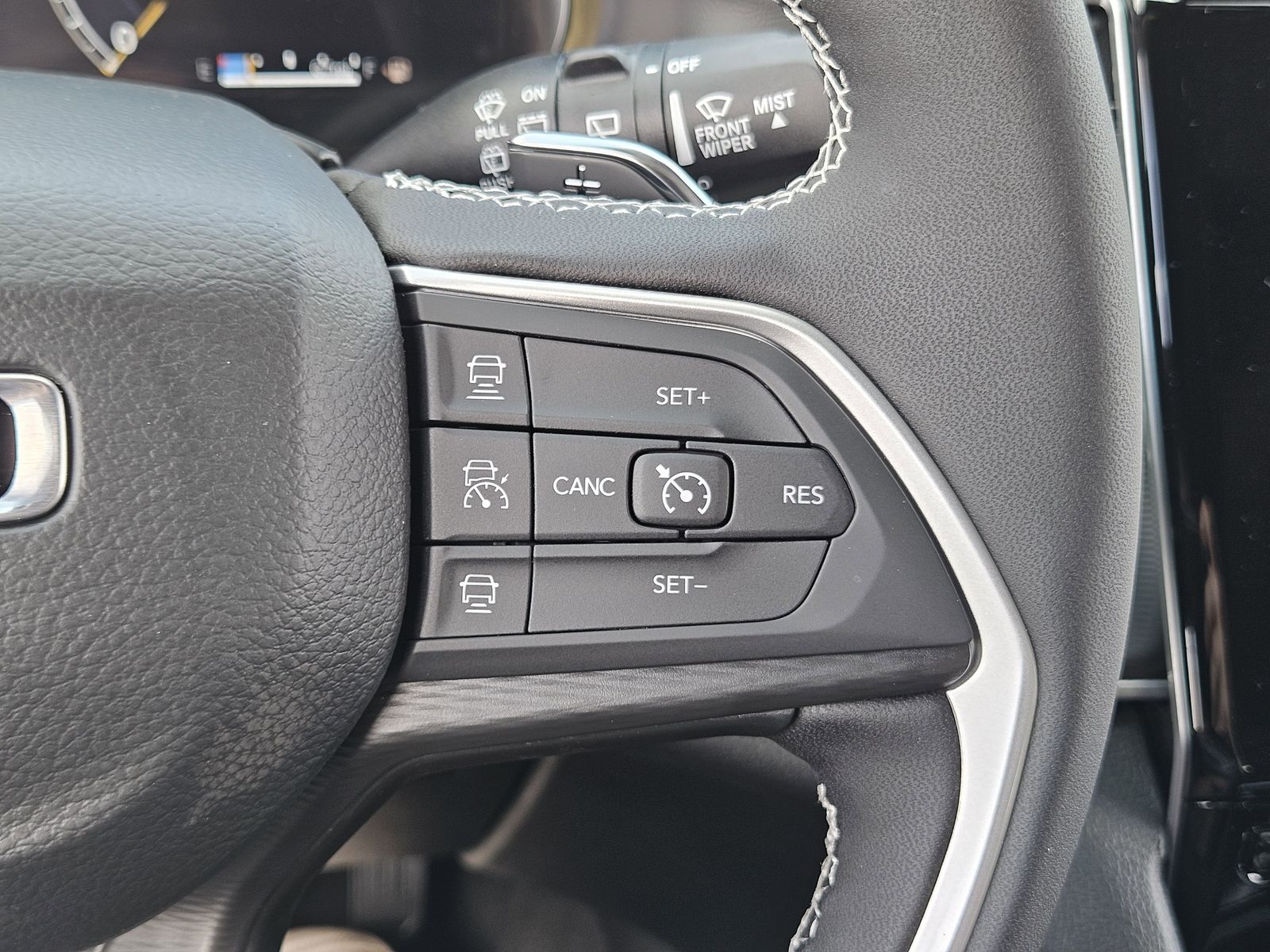 New 2025 Bright White Jeep ALTITUDE X 4X2 image 29