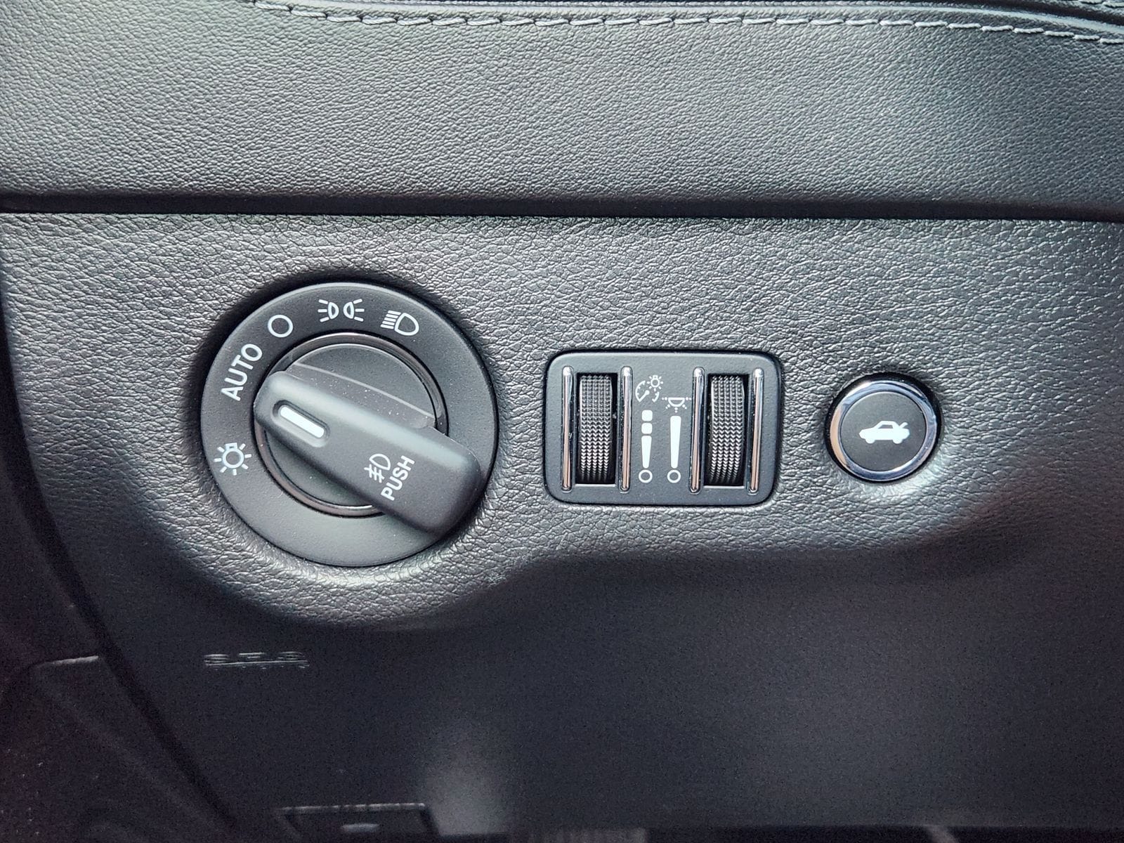 Used 2023 Plum Crazy Pearlcoat Dodge Scat Pack image 29