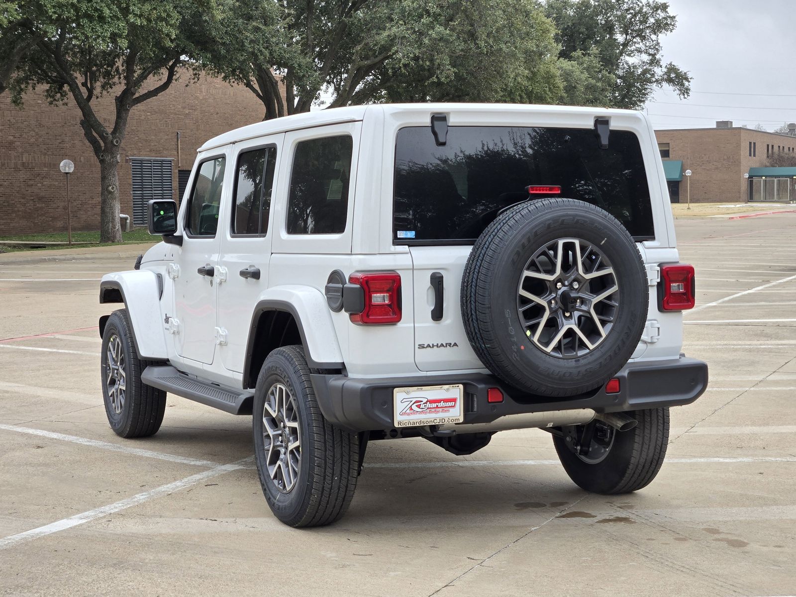 New 2026 Bright White Jeep 4-DOOR SAHARA image 5