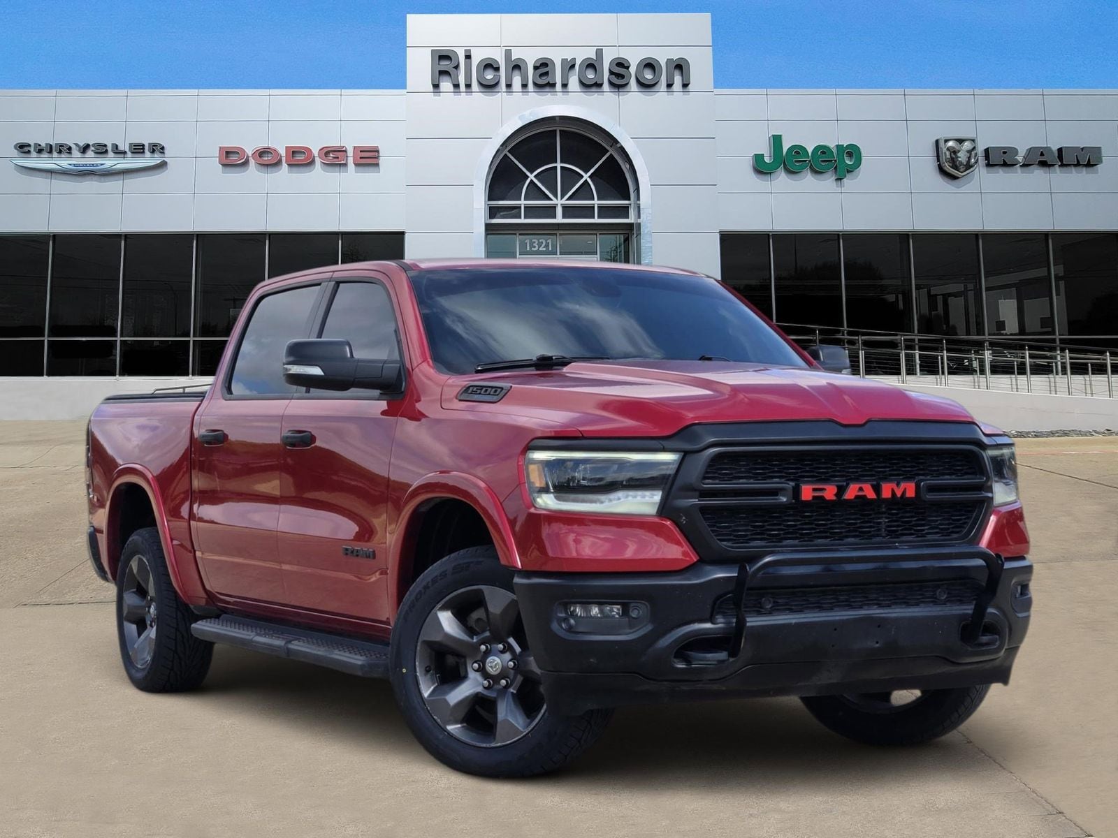 2022 RAM 1500 Big Horn/Lone Star 4x4 Crew Cab 5'7's photo