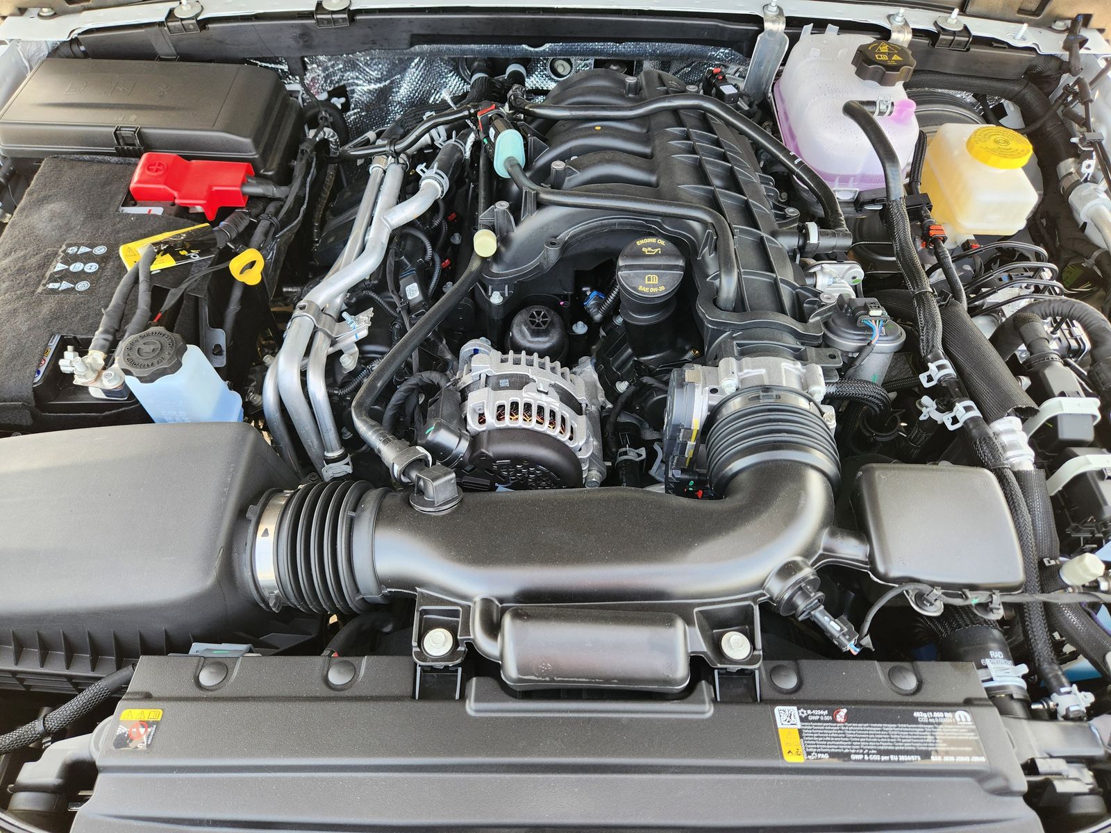 New 2026 Bright White Jeep 4-DOOR SAHARA image 41