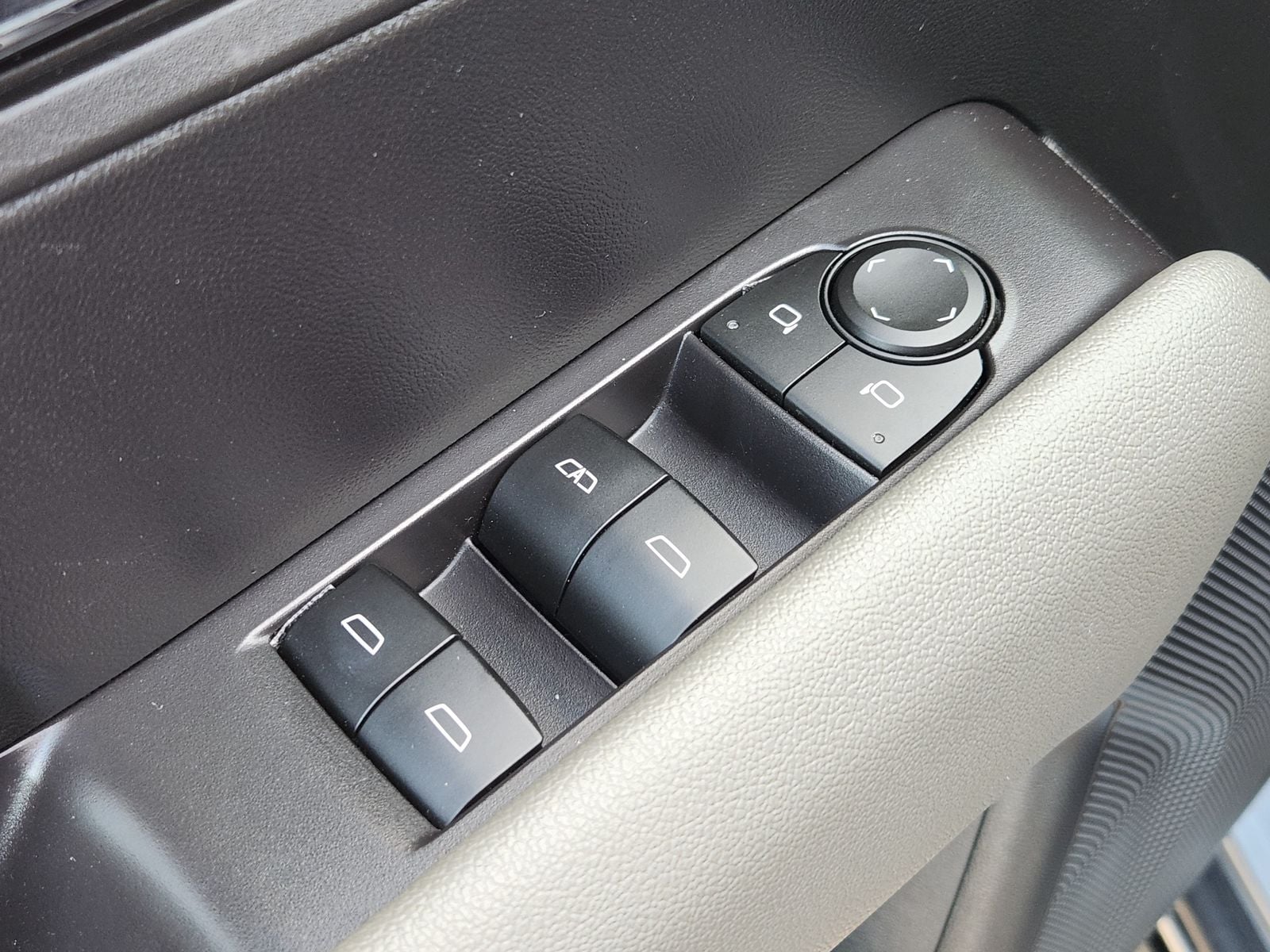 Used 2023 Sterling Gray Chevrolet ZR2 image 31