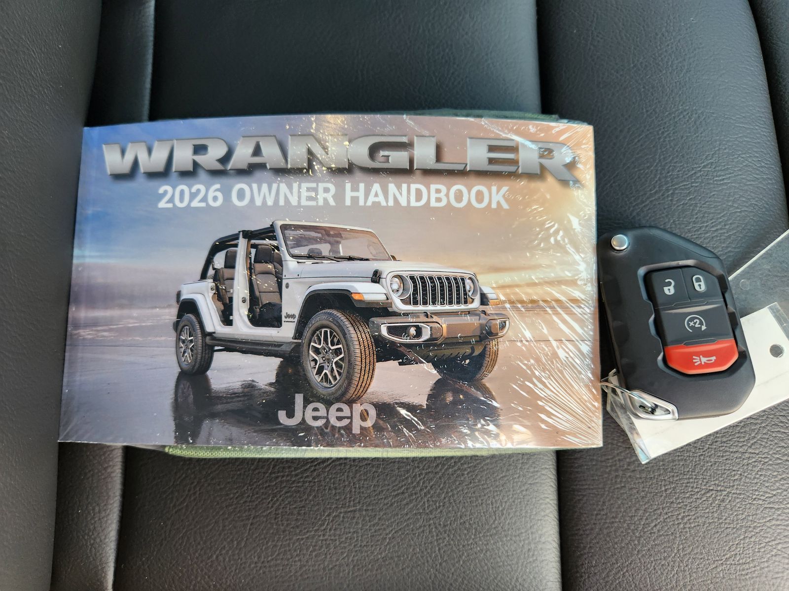New 2026 Bright White Jeep 4-DOOR SAHARA image 43