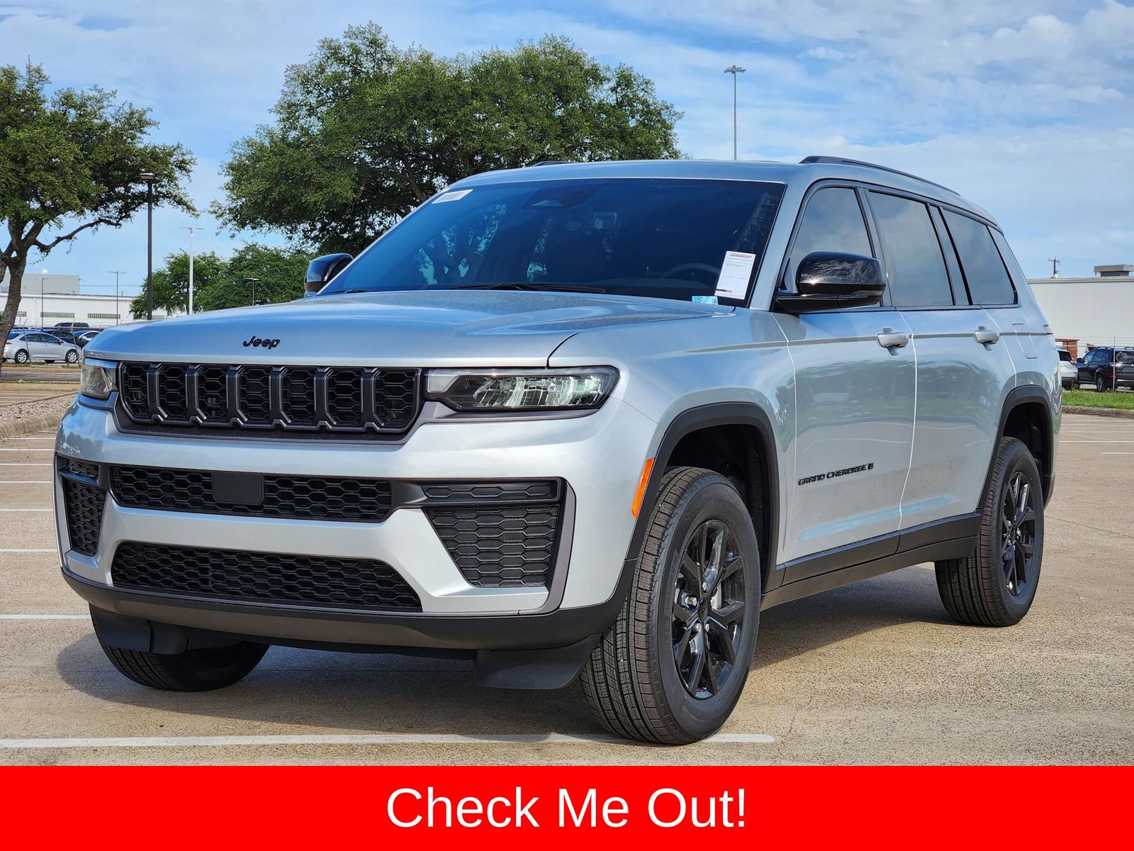 New 2026 Silver Zynith Jeep L LAREDO ALTITUDE 4X2 image 2