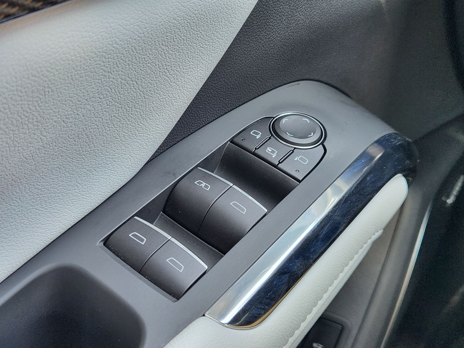 Used 2026 Mosaic Black Chevrolet High Country image 29