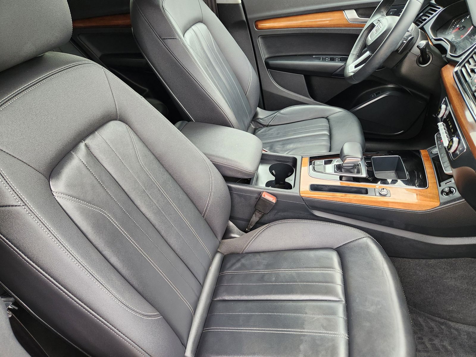 Used 2023 Florett Silver Audi 45 S line Premium image 20