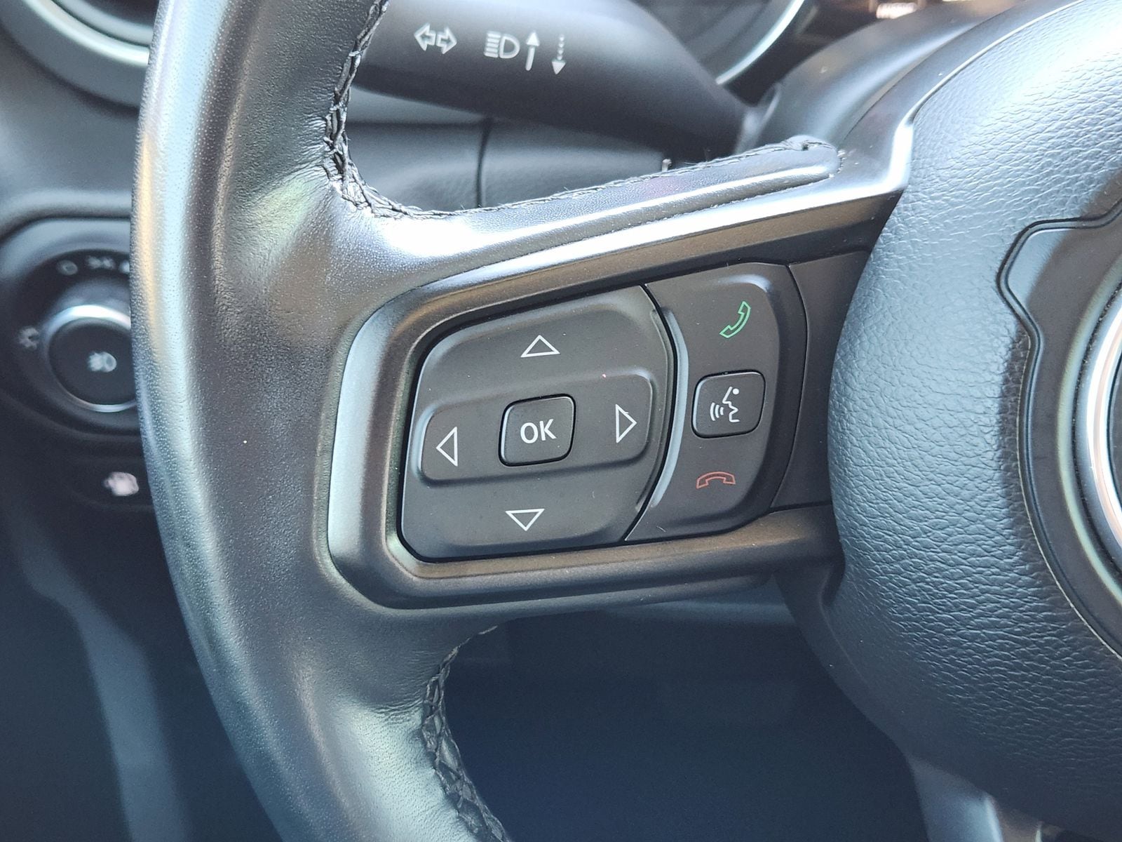 Used 2023 Sting-Gray Clearcoat Jeep  image 38