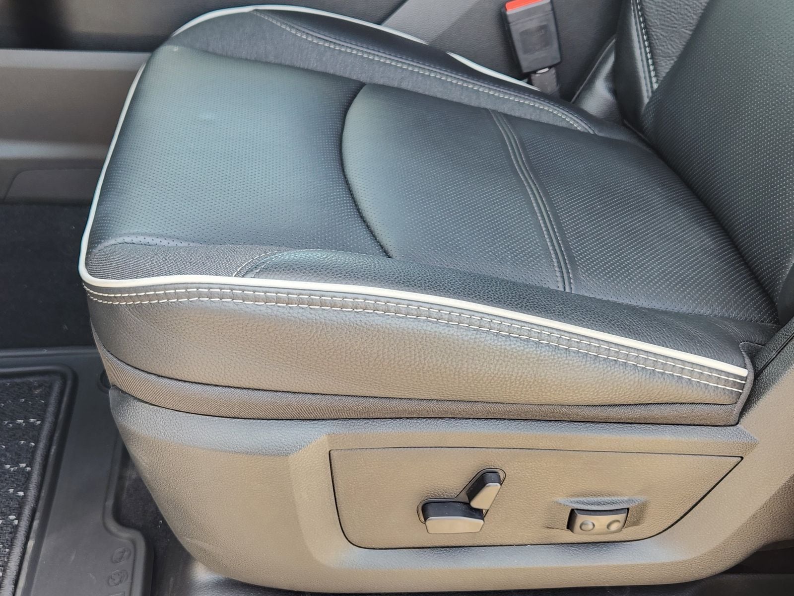 New 2026 Ceramic Gray Ram LIMITED MEGA CAB 4X4 6