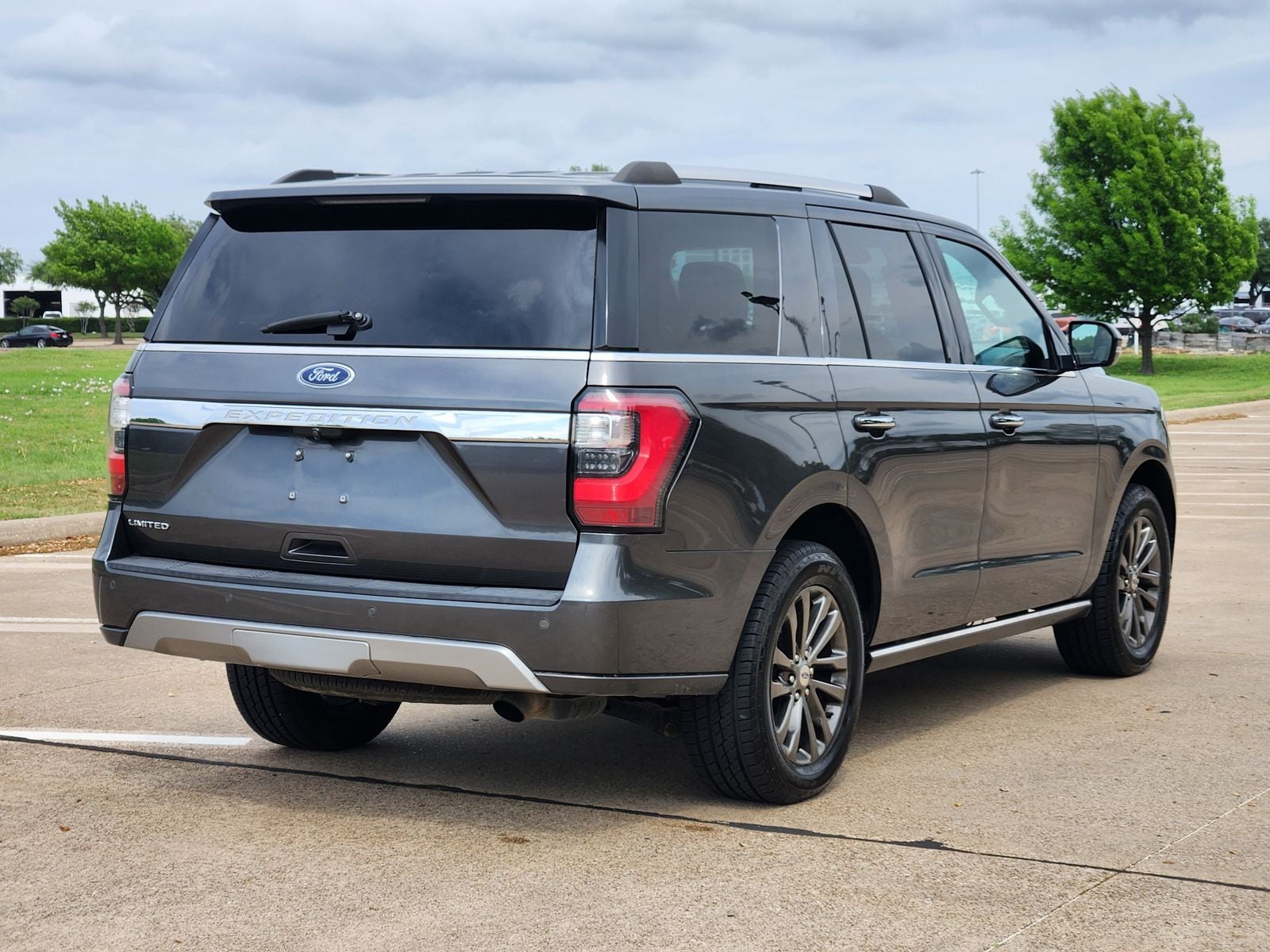 Used 2020 Magnetic Ford Limited image 6