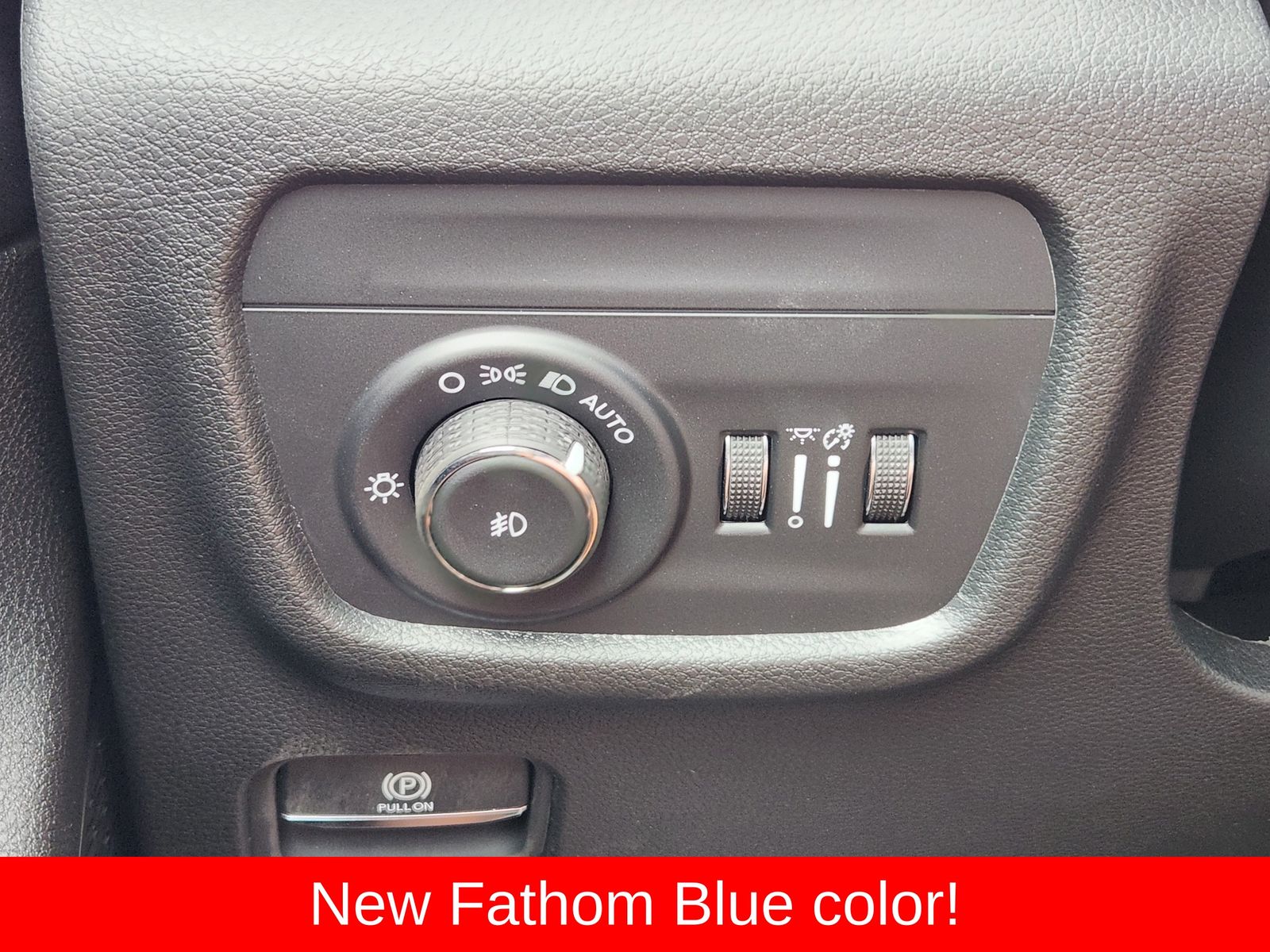 New 2026 Fathom Blue Pearlcoat Jeep L LIMITED 4X4 image 29