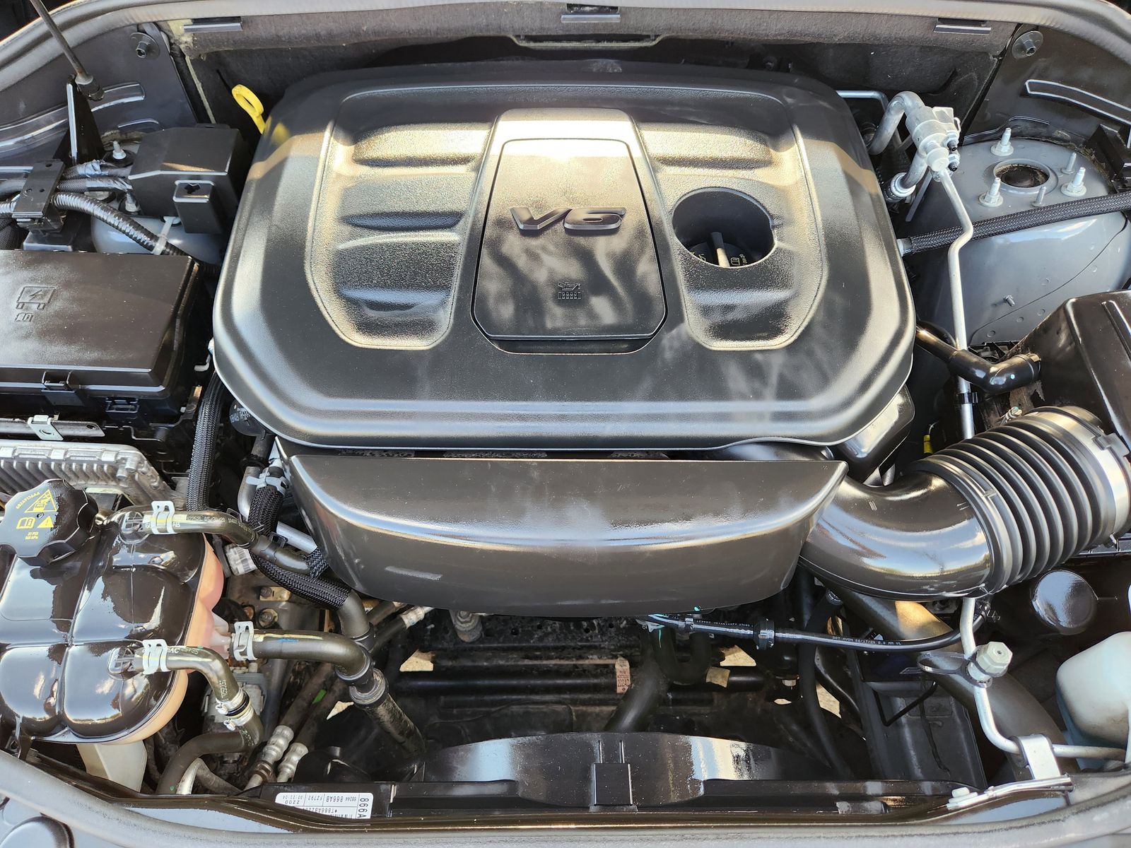 Used 2020 Sting-Gray Clearcoat Jeep Laredo image 41