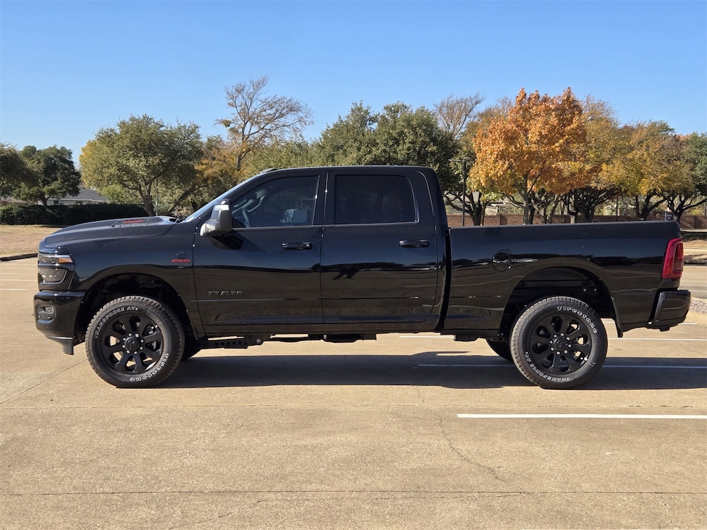 New 2025 Ram 2500 LARAMIE CREW CAB 4X4 6'4 BOX Pickup