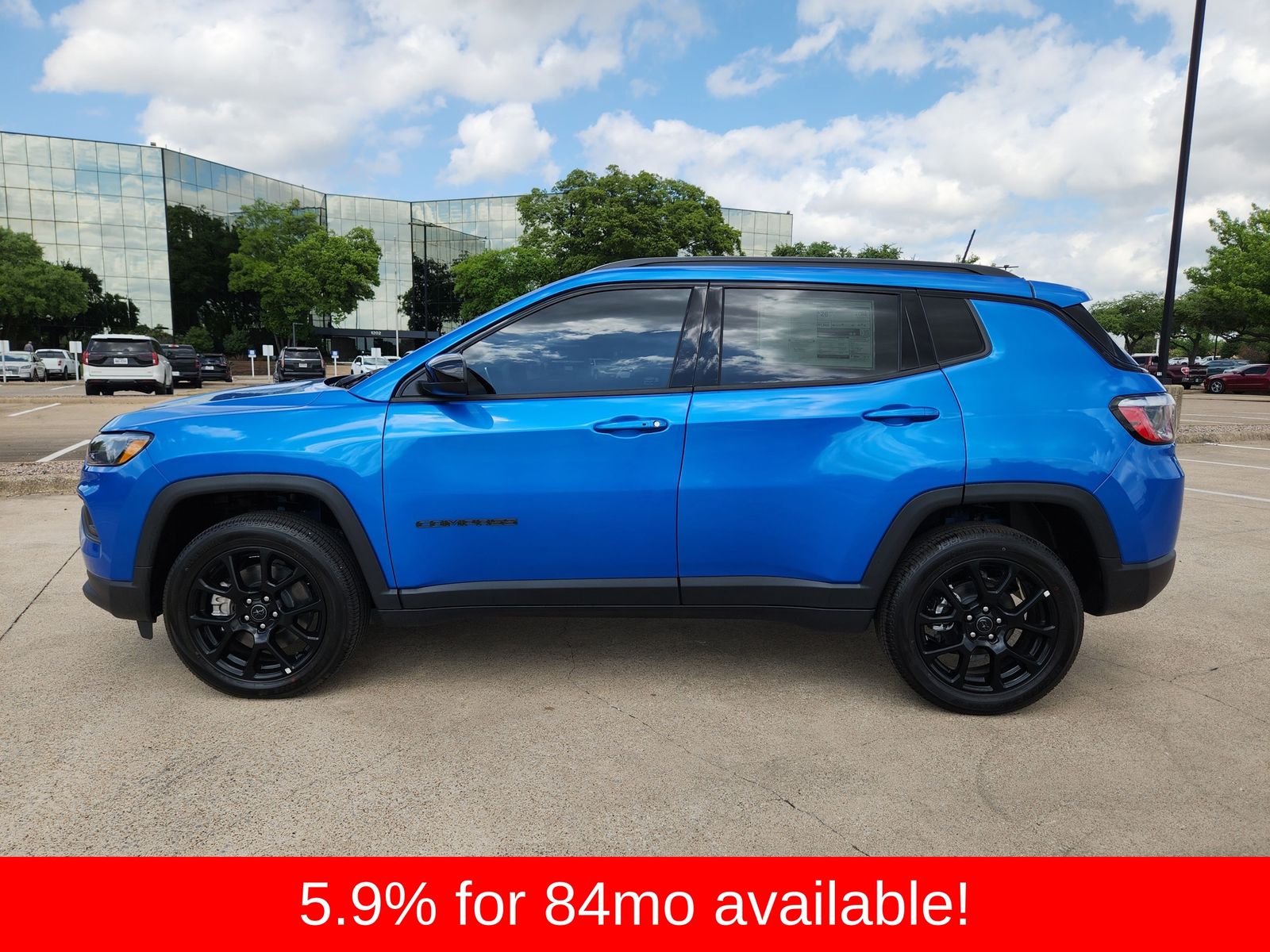 New 2026 Hydro Blue Pearlcoat Jeep LATITUDE ALTITUDE 4X4 image 3