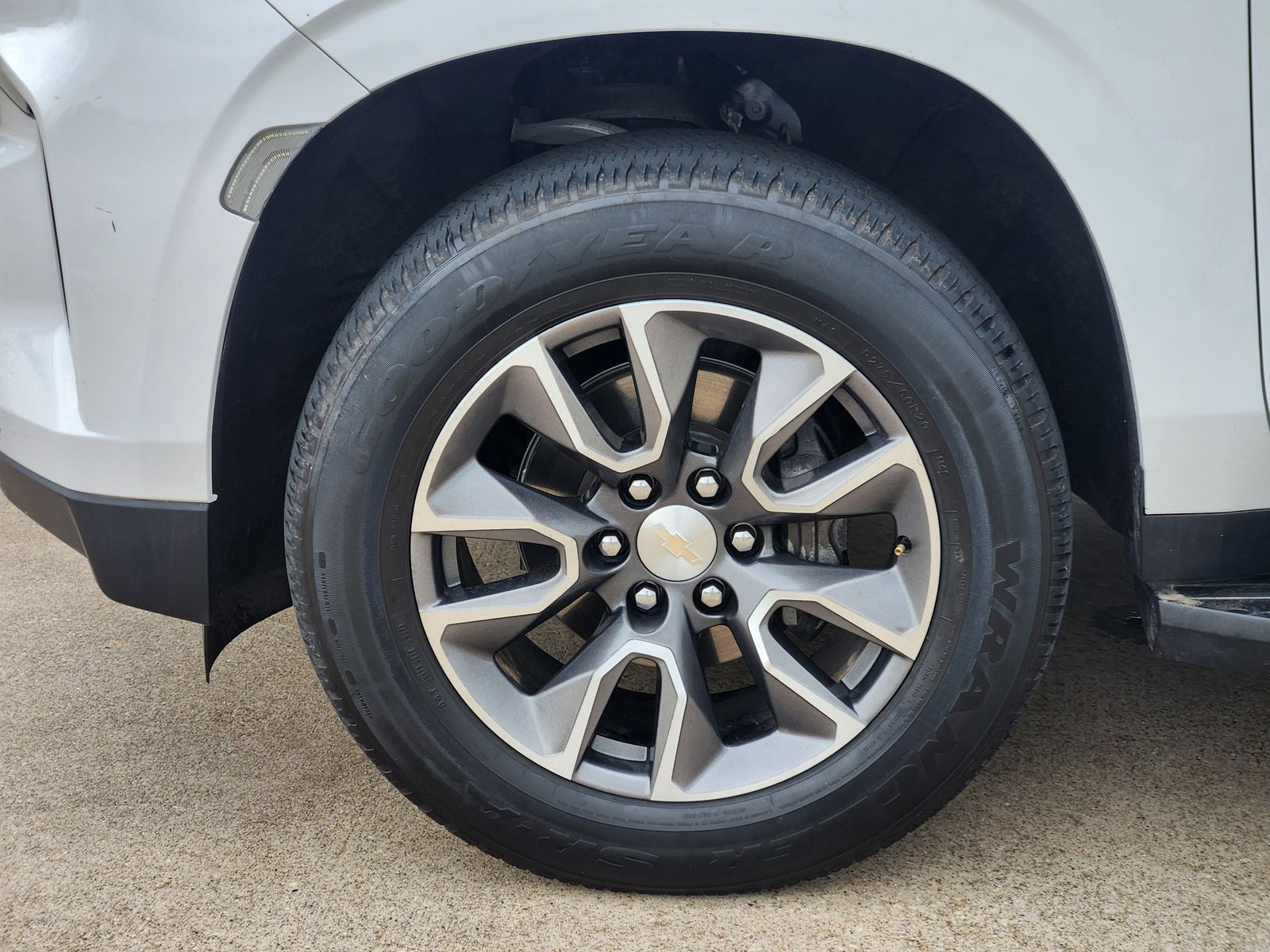 Used 2022 Summit White Chevrolet LT image 16