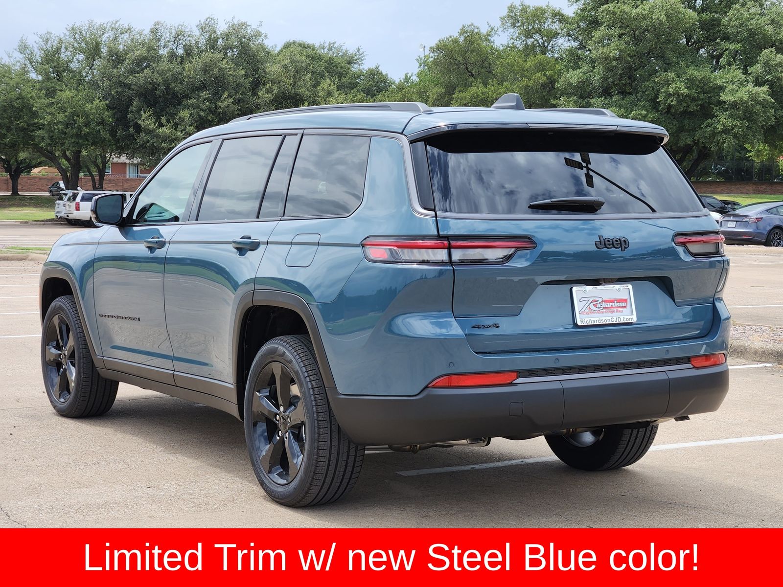 New 2026 Steel Blue Jeep L LIMITED 4X4 image 4