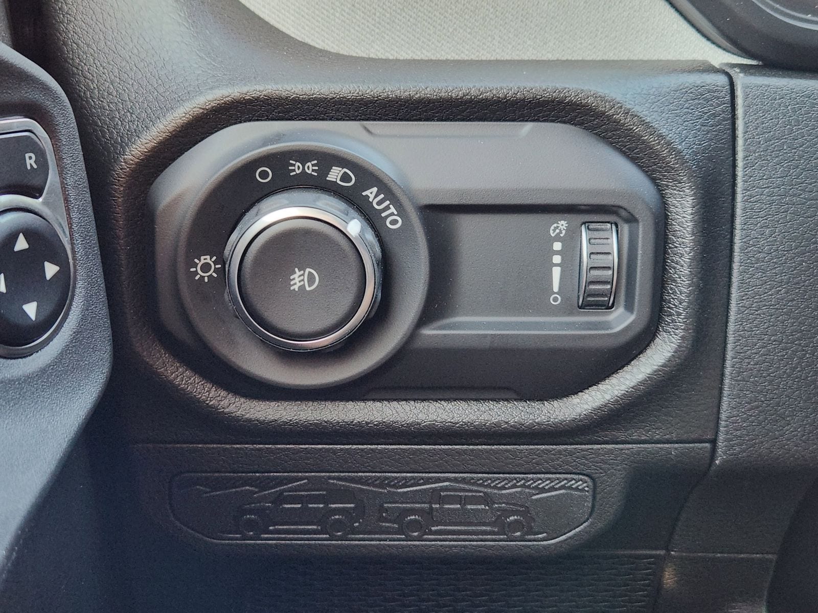 New 2026 41 Jeep 4-DOOR SPORT S image 30