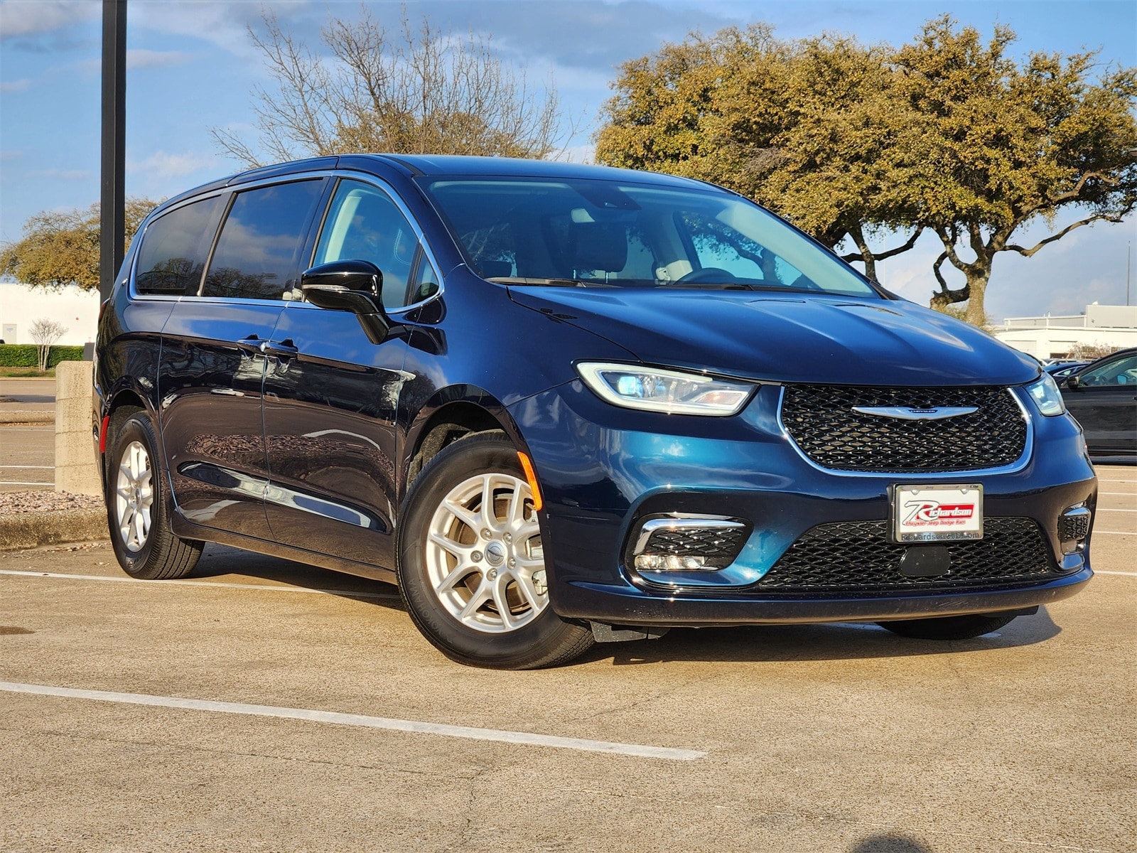 2024 Chrysler Pacifica Touring L FWD