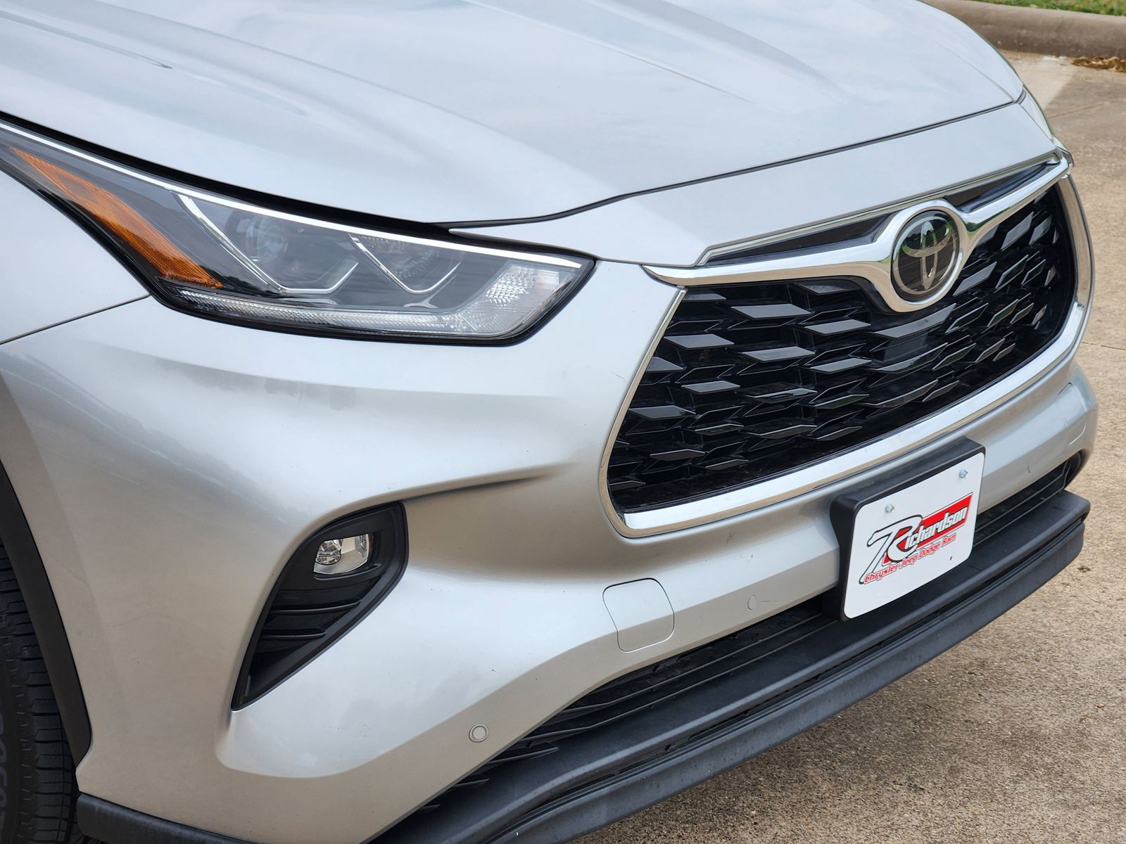 Used 2020 Celestial Silver Toyota Limited image 10