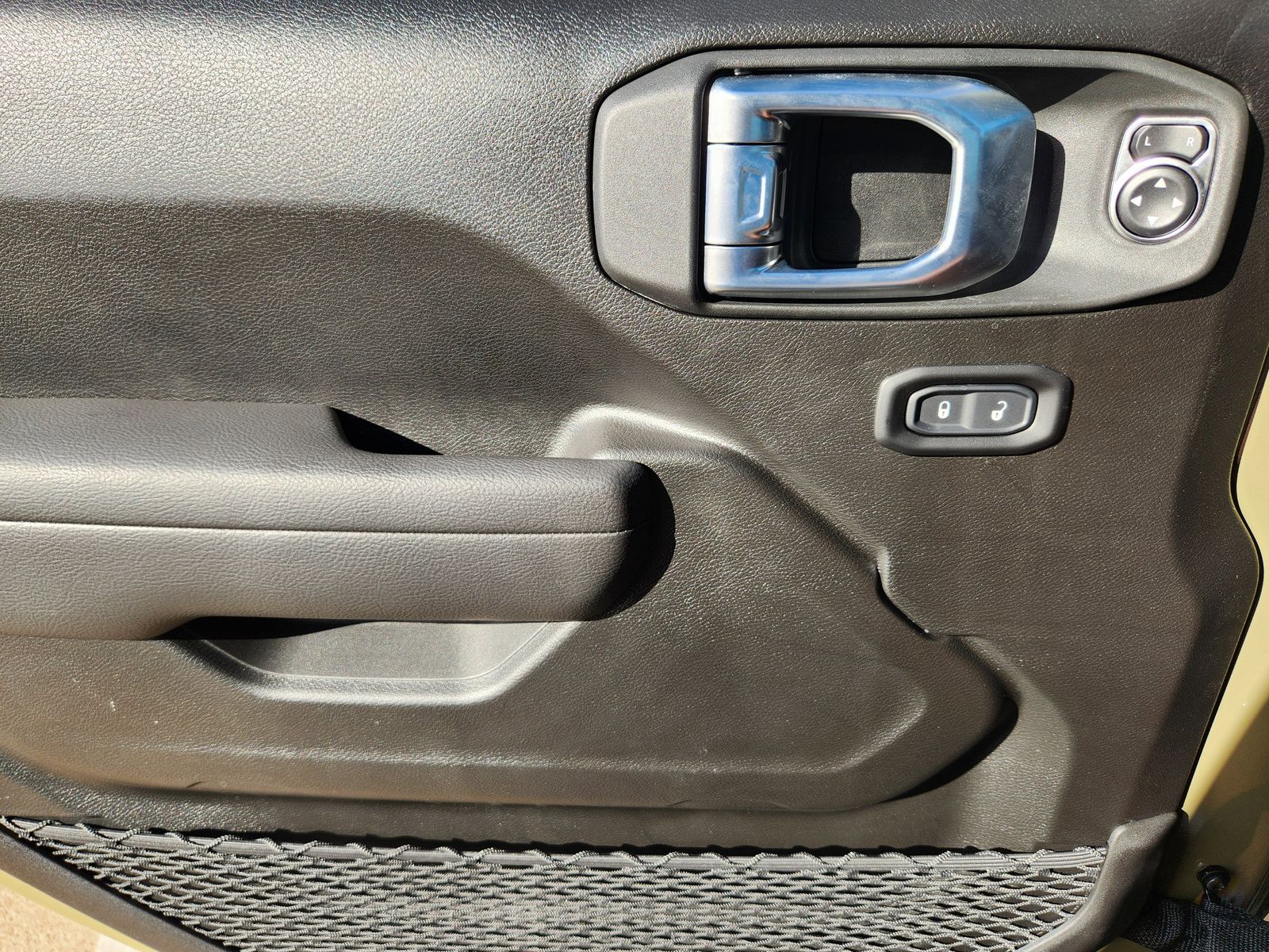 New 2026 41 Jeep 4-DOOR SPORT S image 31