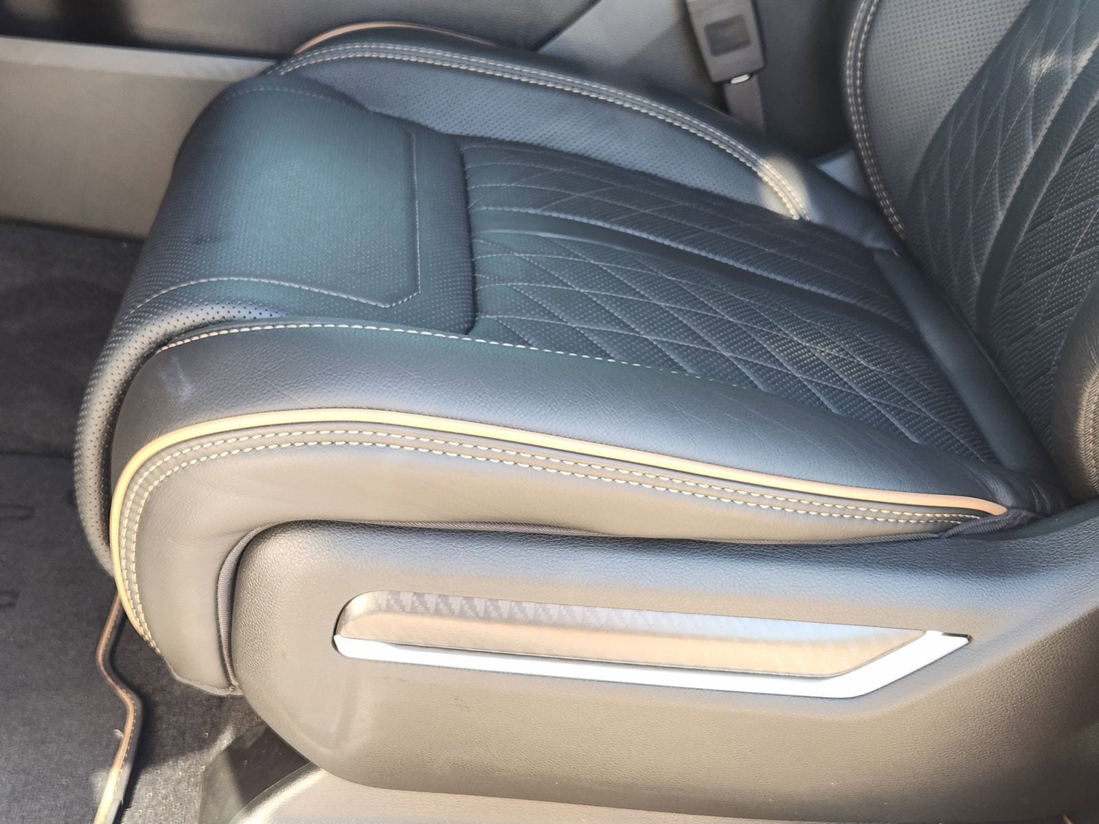 New 2026 Ivory White Tri-Coat Pearlcoat Ram TUNGSTEN CREW CAB 4X4 image 37