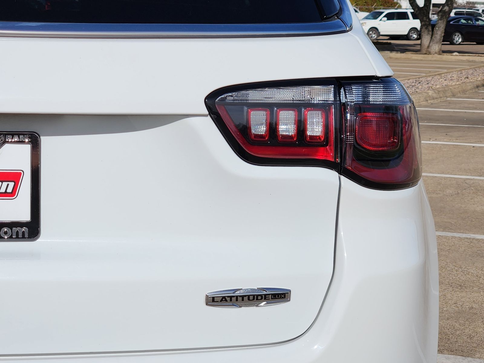 Used 2024 Bright White Jeep Latitude Lux image 16