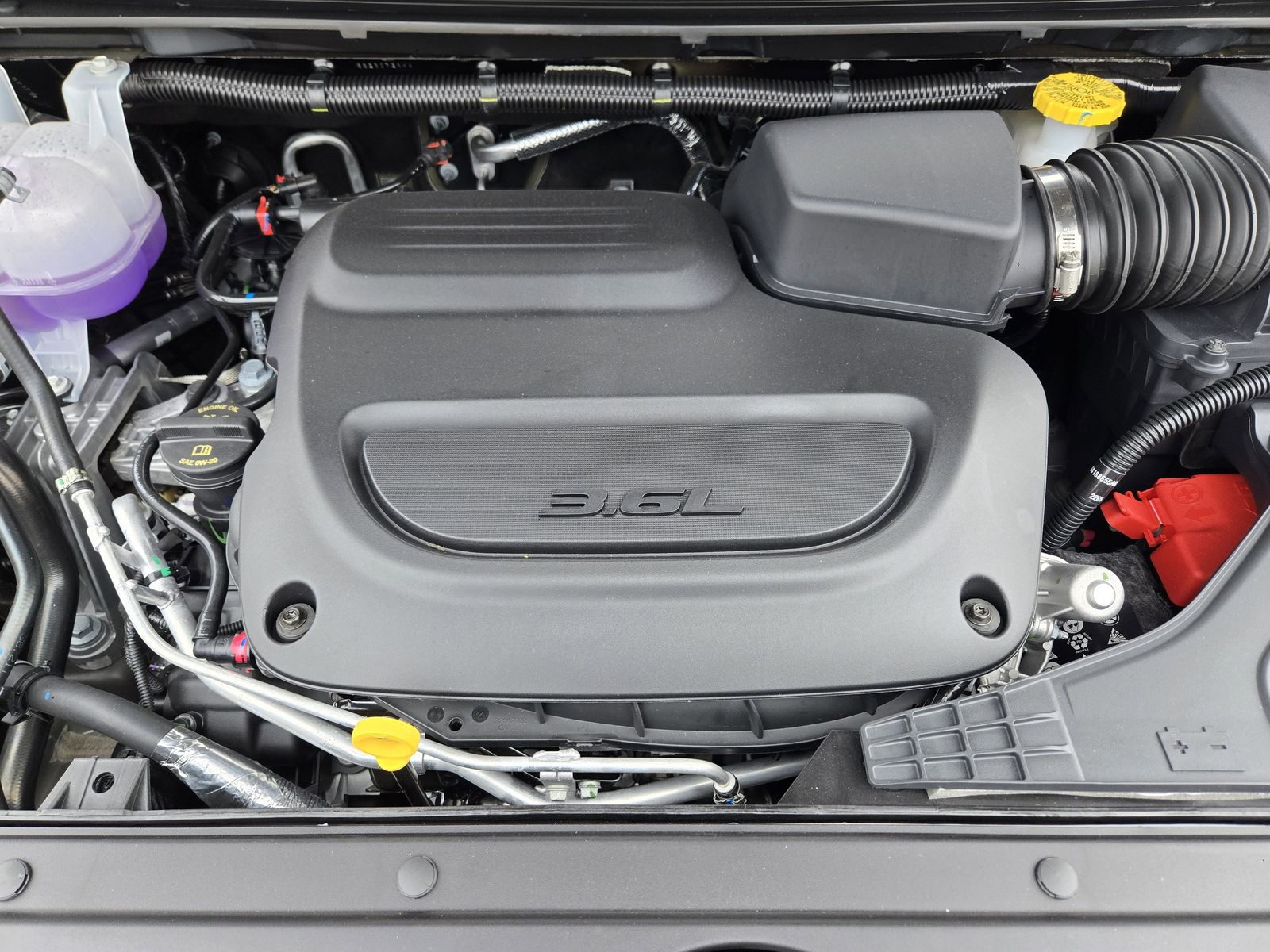 New 2026 Diamond Black Crystal Pearlcoat Chrysler SELECT AWD image 31