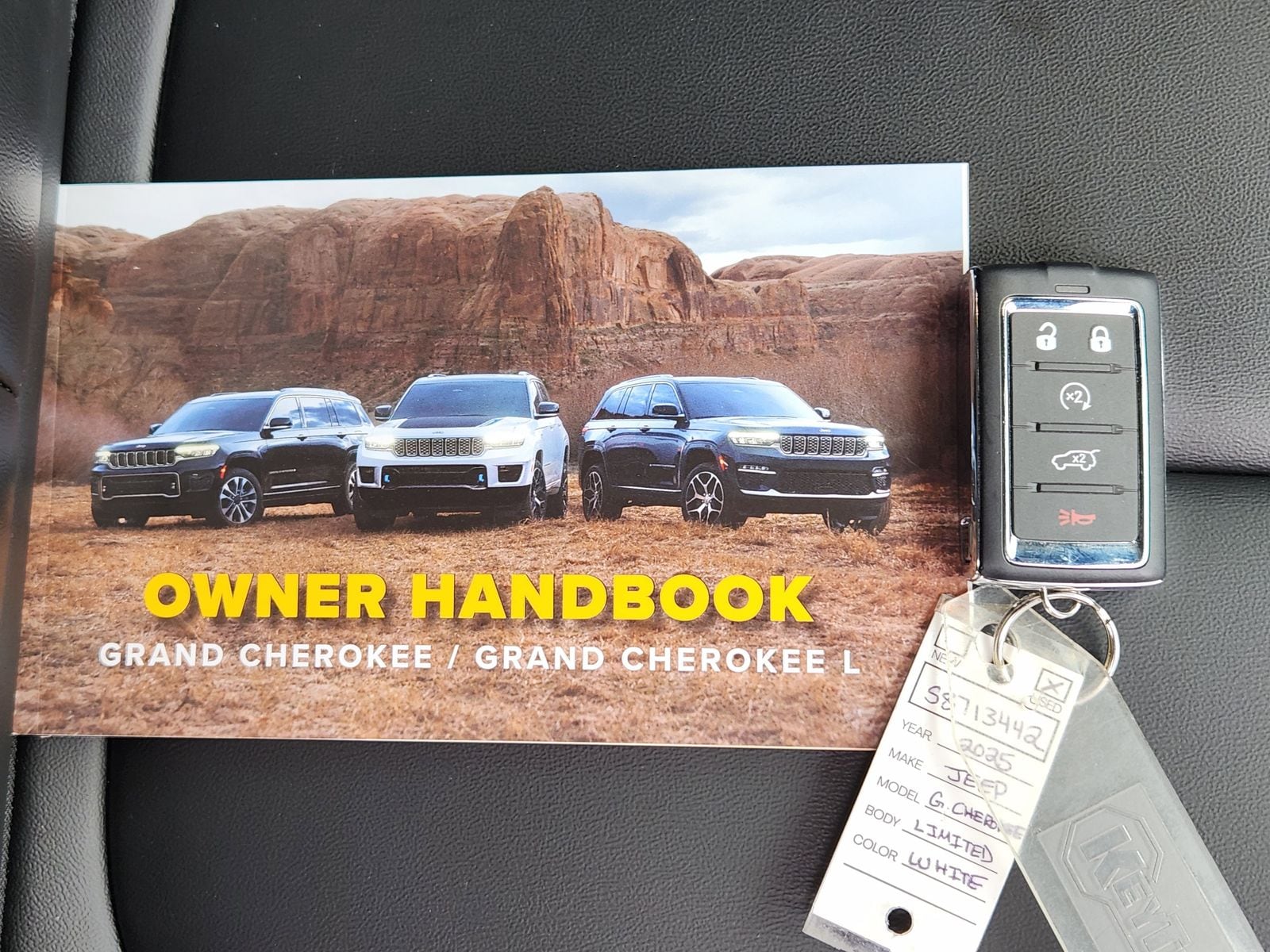 Used 2025 Bright White Jeep Limited image 43