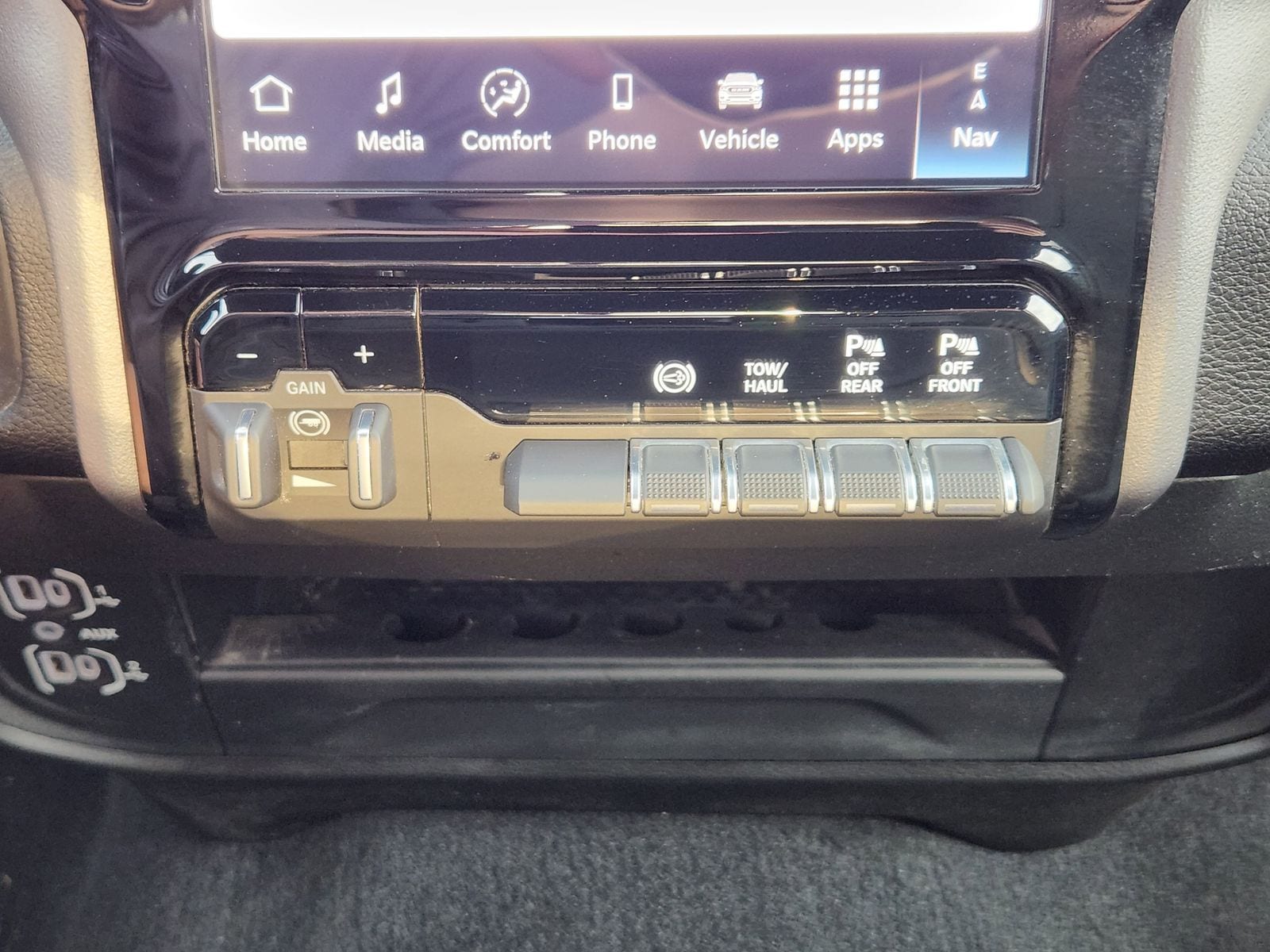 Used 2025 Bright White Ram Big Horn image 26