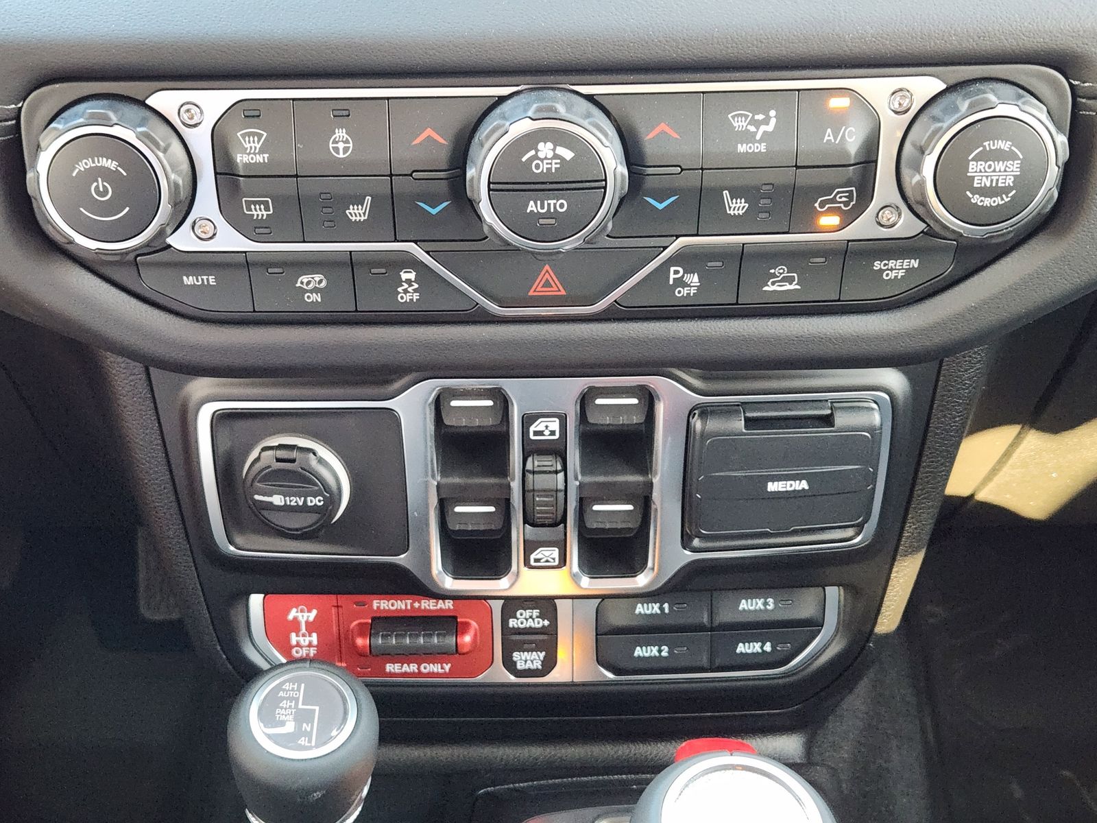 New 2026 41 Jeep 4-DOOR MOAB 392 image 28