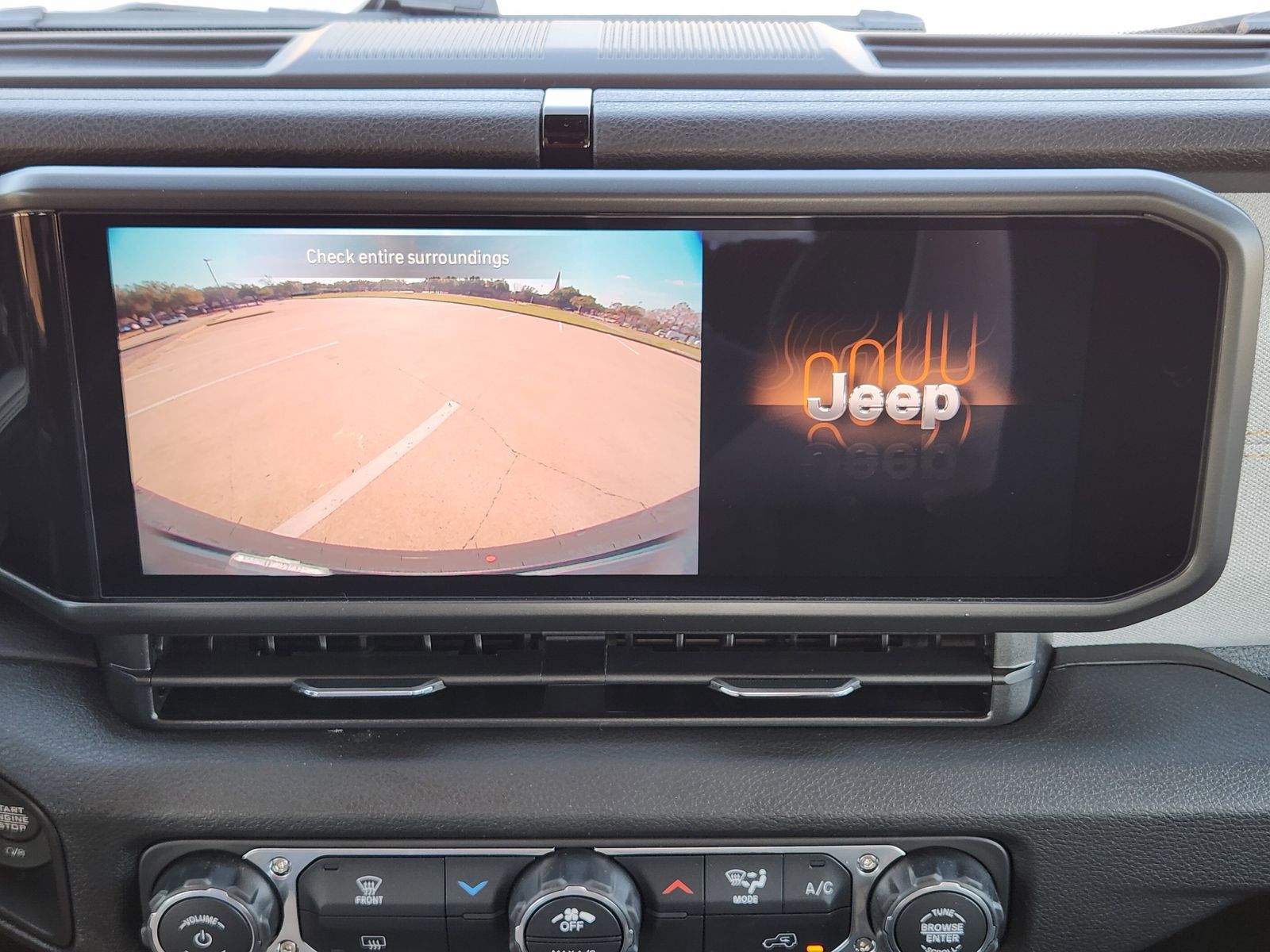 New 2026 Hydro Blue Pearlcoat Jeep 4-DOOR SPORT image 25