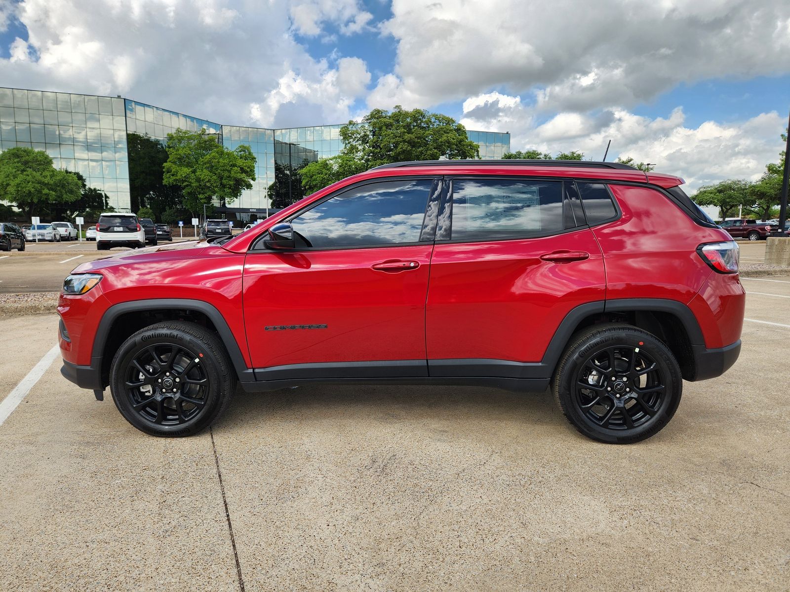 New 2026 Red Hot Pearlcoat Jeep LATITUDE ALTITUDE 4X4 image 3