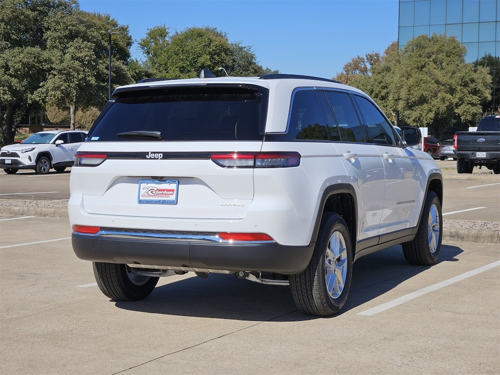 New 2025 Jeep Grand Cherokee LAREDO X 4X2 Sport Utility