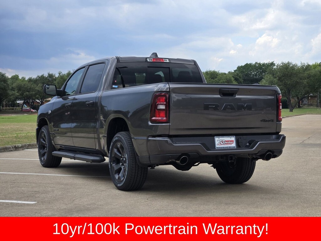 New 2026 Ram 1500 EXPRESS CREW CAB 4X4 5'7 BOX Pickup