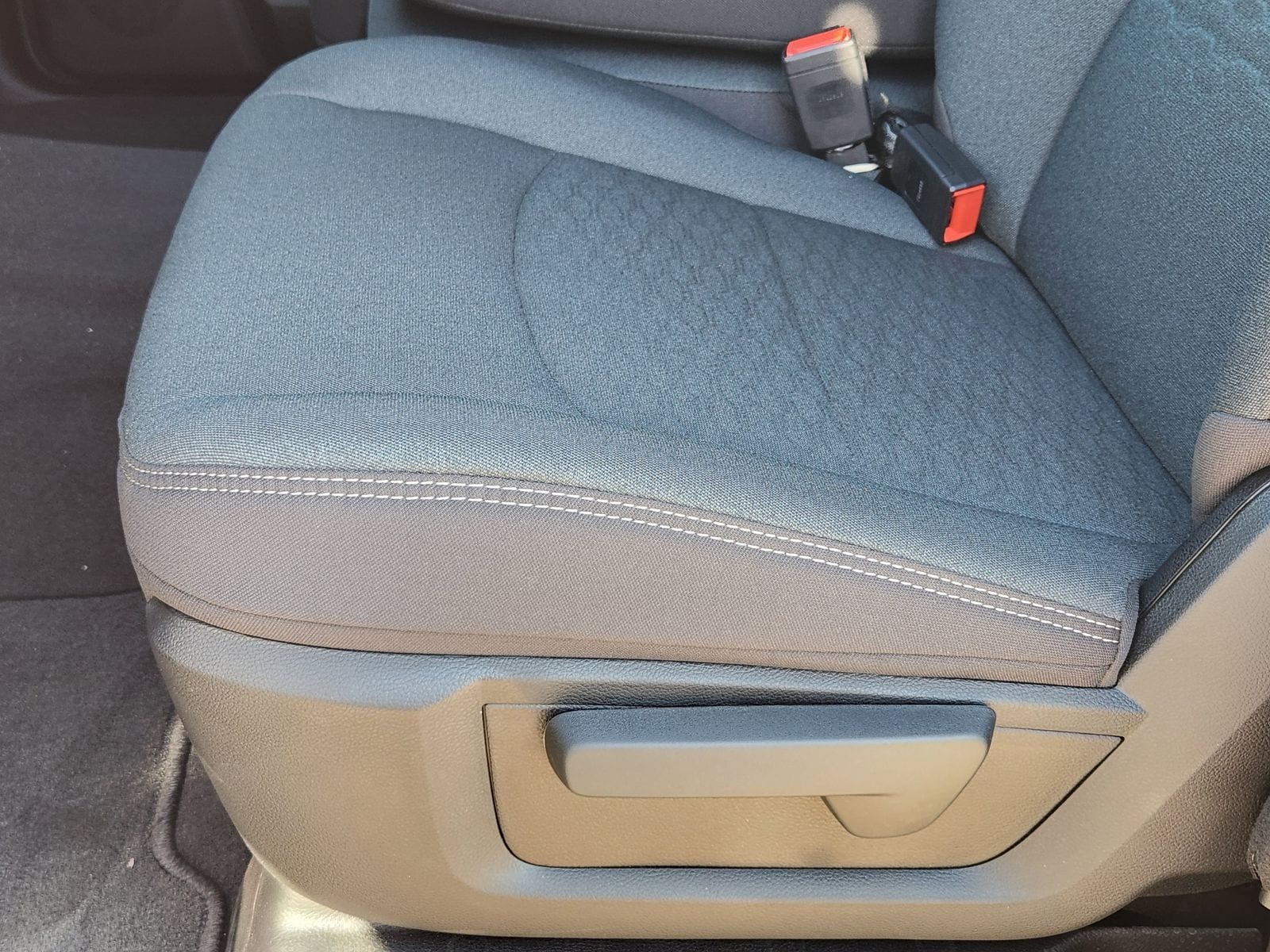 New 2026 Diamond Black Crystal Pearlcoat Ram TRADESMAN CREW CAB 4X4 6