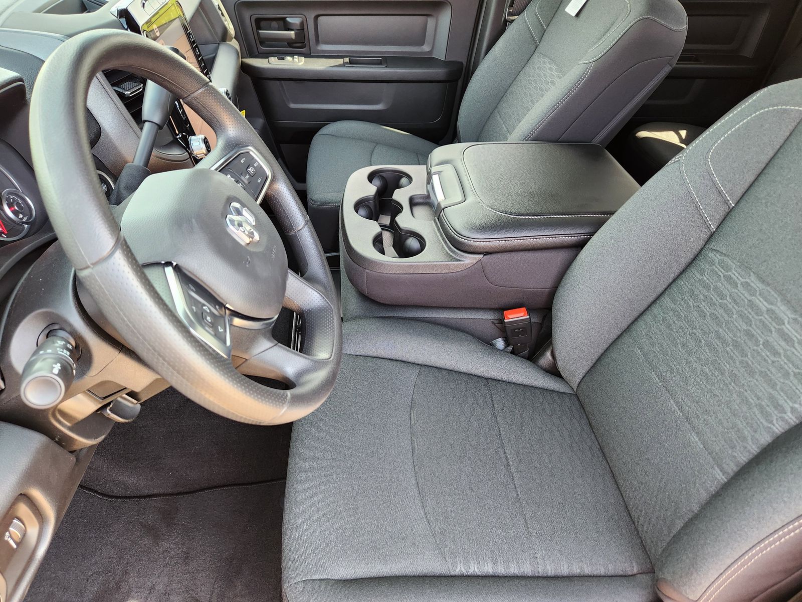 New 2026 Diamond Black Crystal Pearlcoat Ram TRADESMAN CREW CAB 4X4 6