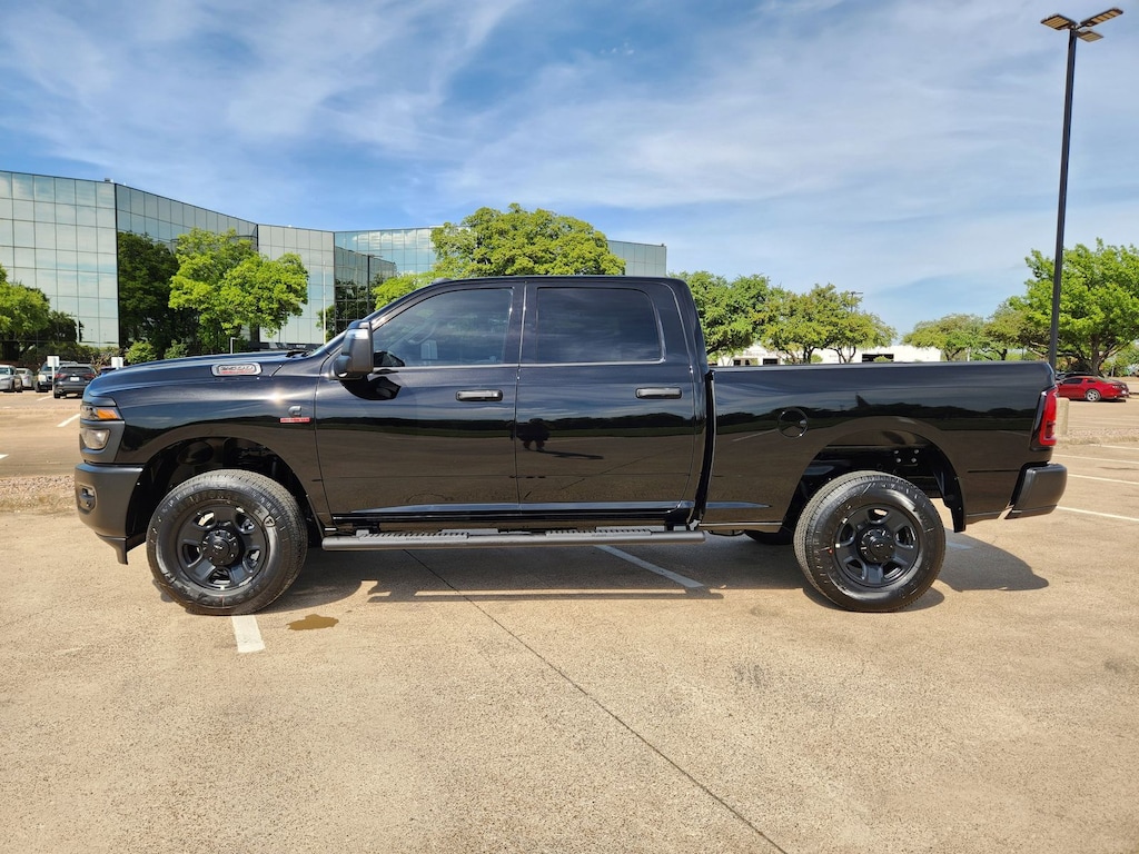 New 2026 Ram 2500 TRADESMAN CREW CAB 4X4 6'4 BOX Pickup