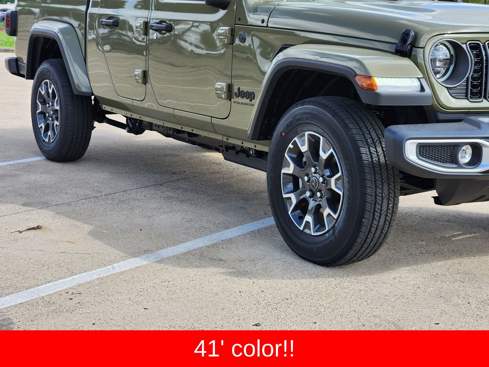 New 2026 41 Jeep SAHARA 4X4 image 11