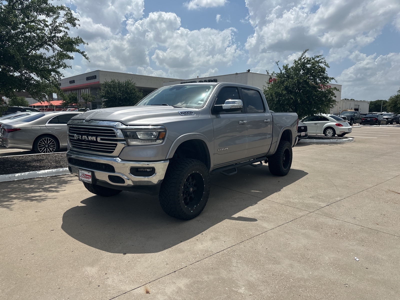 Used 2019 RAM Ram 1500 Pickup Laramie with VIN 1C6SRFJT4KN904795 for sale in Richardson, TX