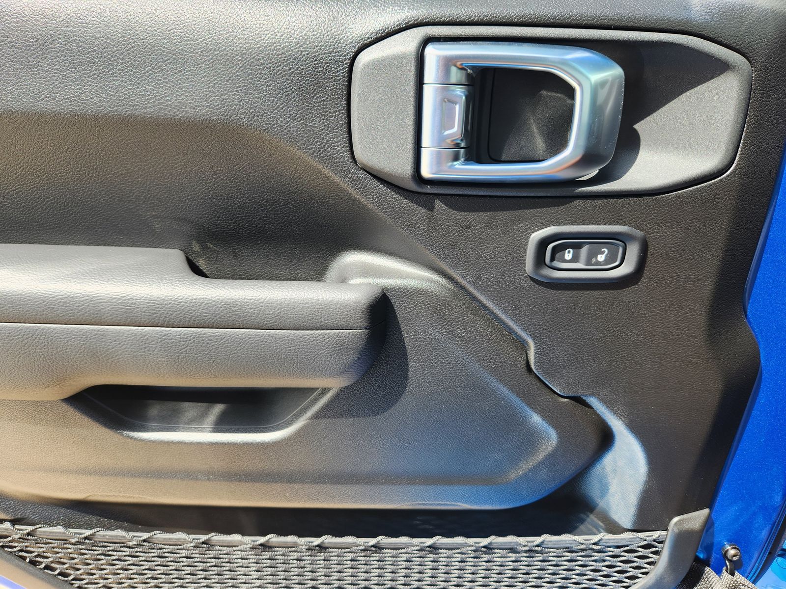 New 2026 Hydro Blue Pearlcoat Jeep 4-DOOR SPORT image 31