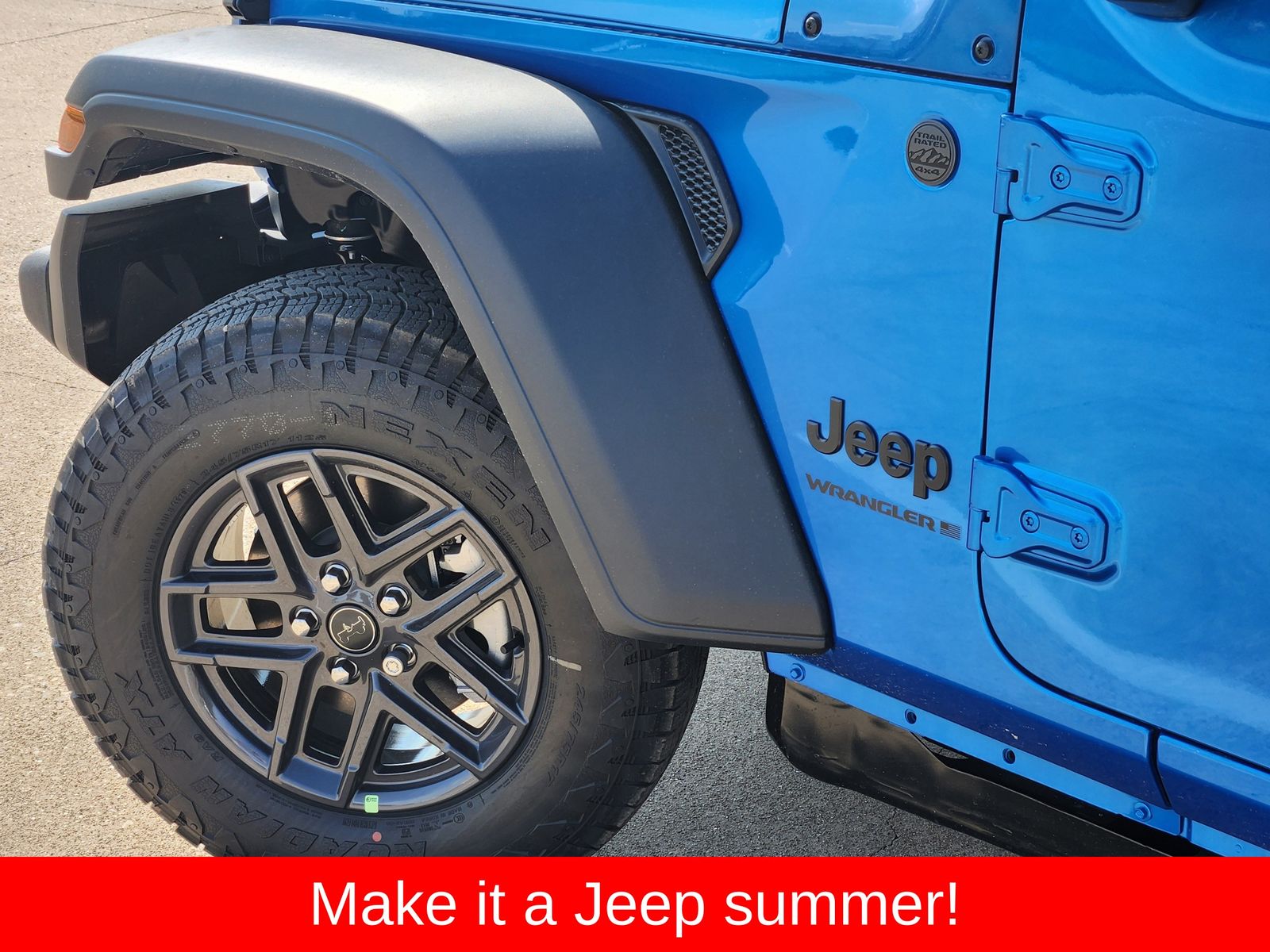 New 2026 Hydro Blue Pearlcoat Jeep 4-DOOR SPORT S image 17