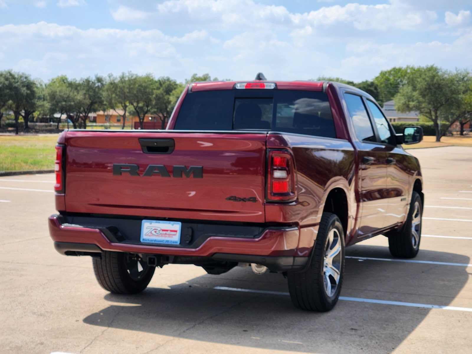 Used 2025 Delmonico Red Pearlcoat Ram Tradesman image 6
