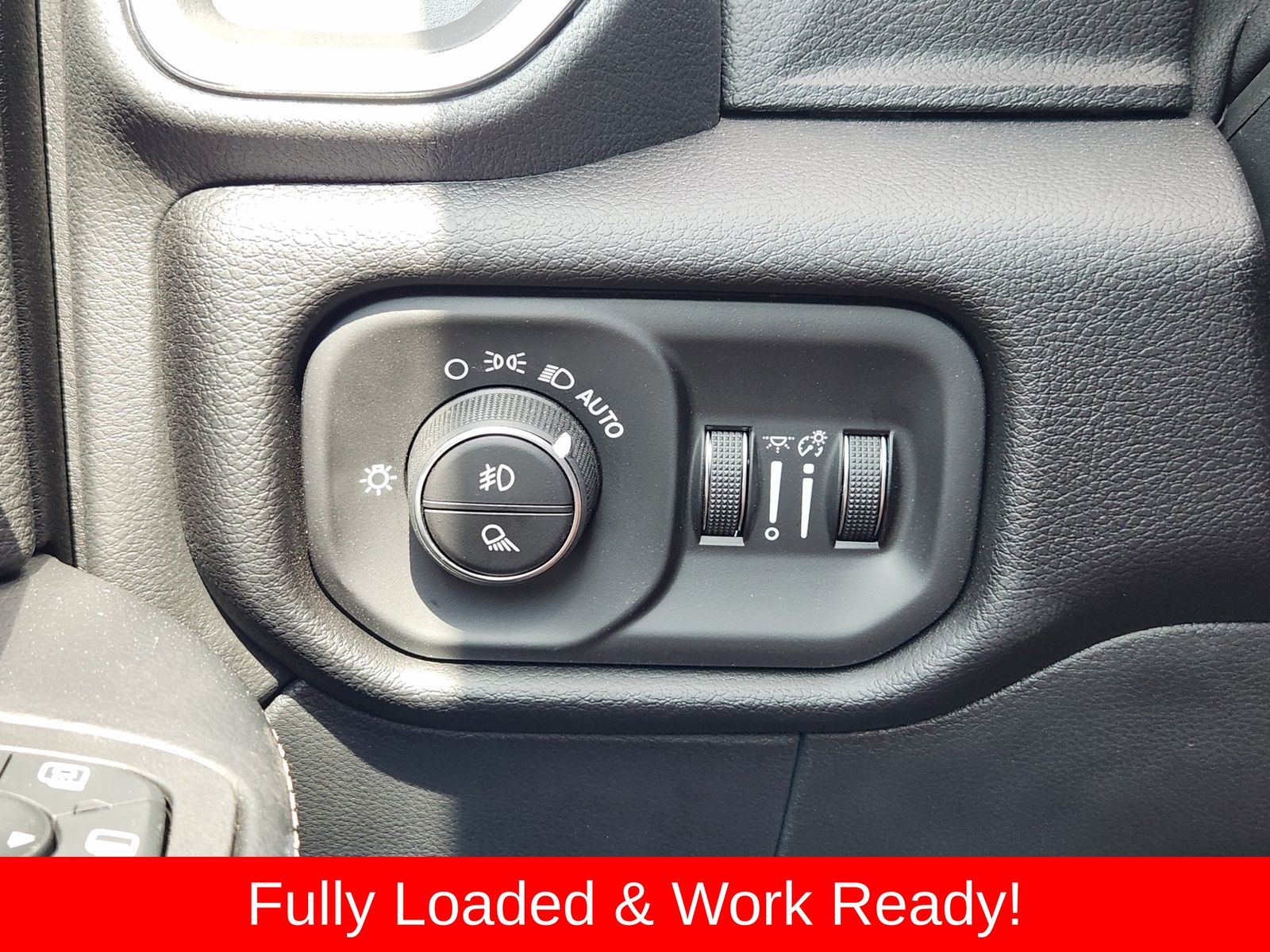 2026 RAM 2500 Laramie - Photo 33