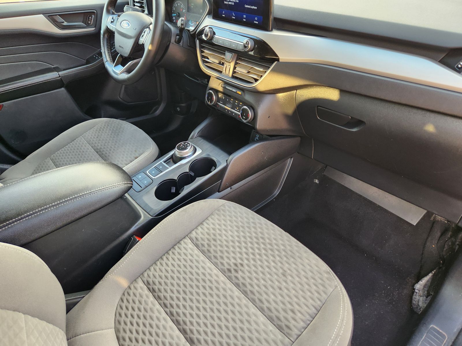 Used 2022 Carbonized Gray Ford SE image 23