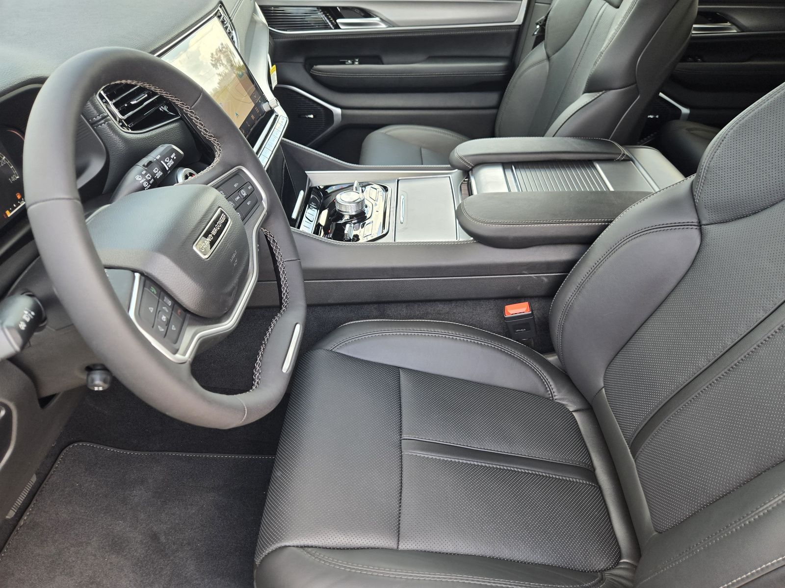 New 2026 Fathom Blue Pearlcoat Jeep UPLAND 4X4 image 18