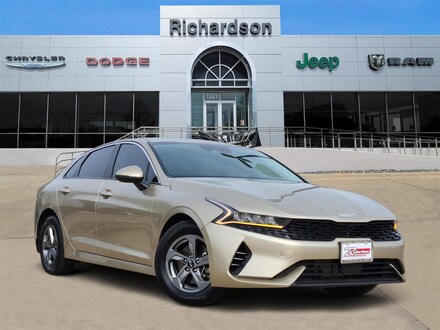 2022 Kia K5 LXS Sedan