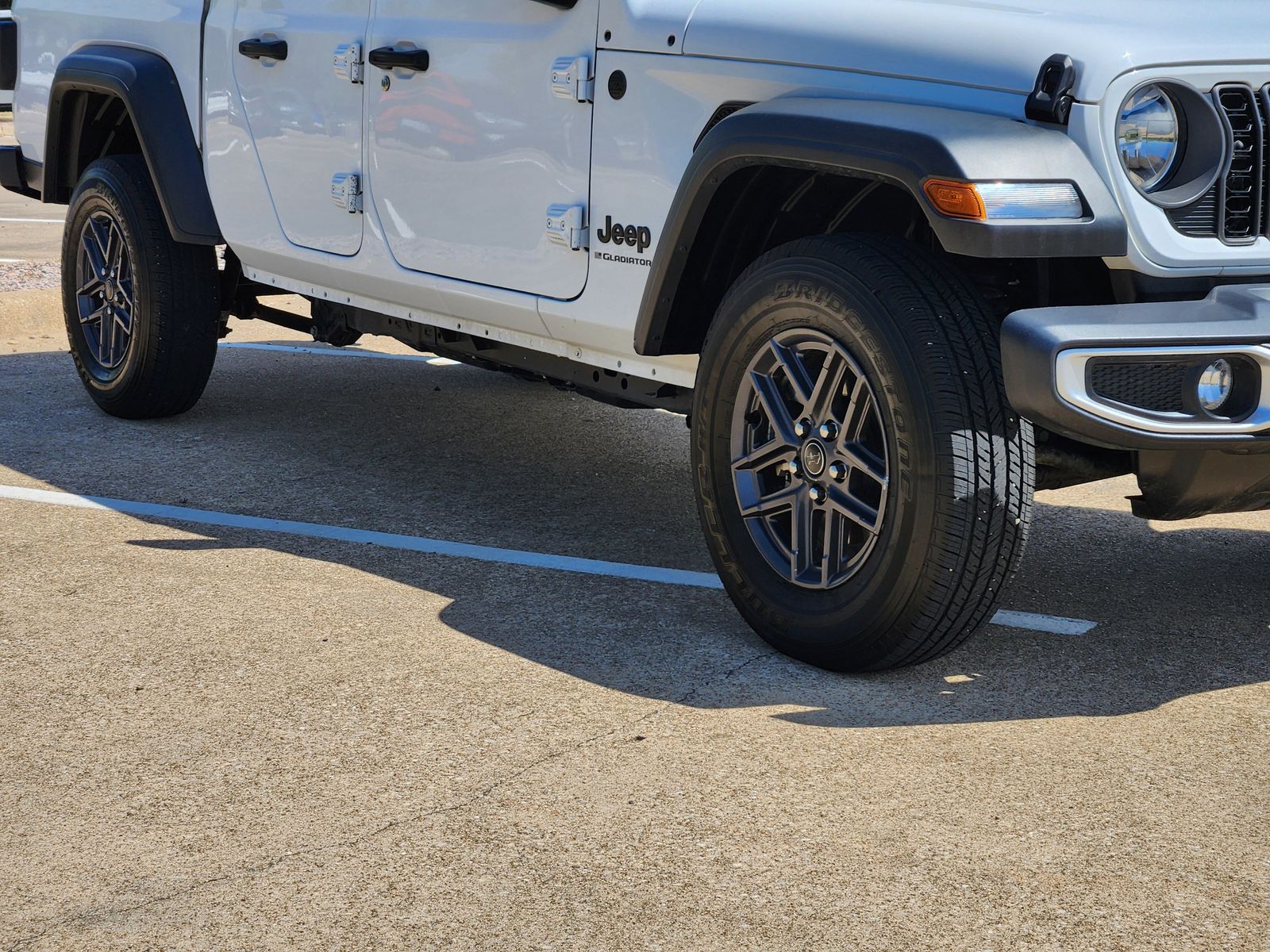 Used 2025 Bright White Jeep Sport image 11