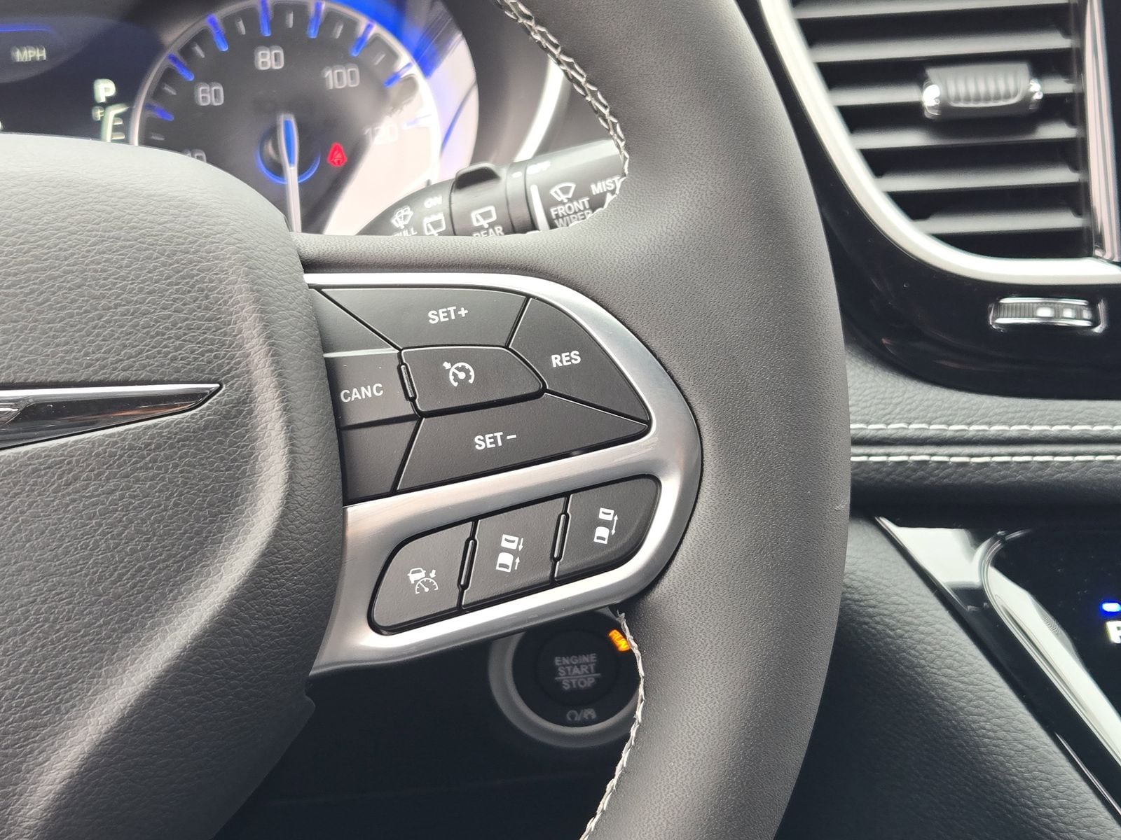 New 2026 Diamond Black Crystal Pearlcoat Chrysler SELECT AWD image 27